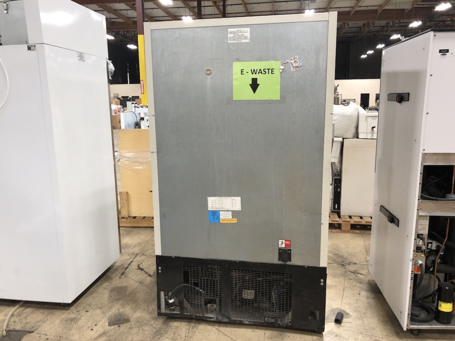 REVCO KENDRO LABORATORY PRODUCTS INSULATED FREEZER MODEL: ULT2586-5-A39; ITEM#: 12586R5A1C00000A; - Image 10 of 11