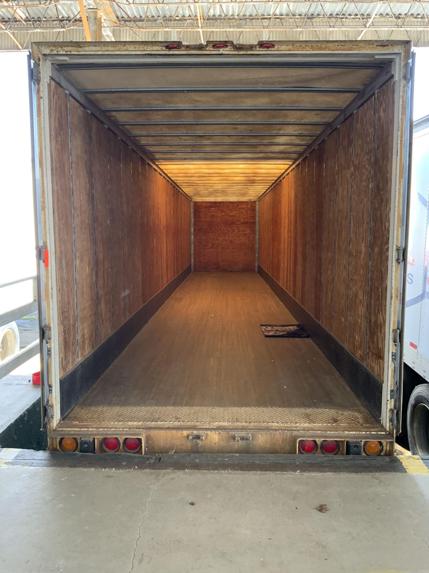 53' Over The Road Trailer 8'4" Interior Height, 92" Interior Width