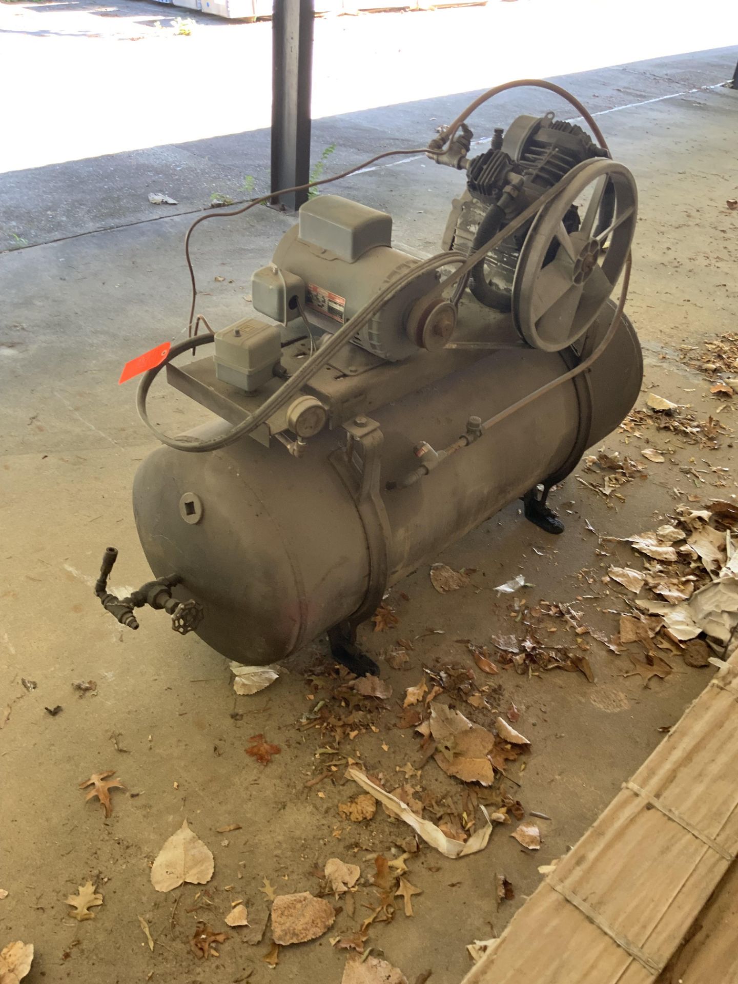 Large Industrial Compressor w/ Dayton Motor - Image 3 of 8