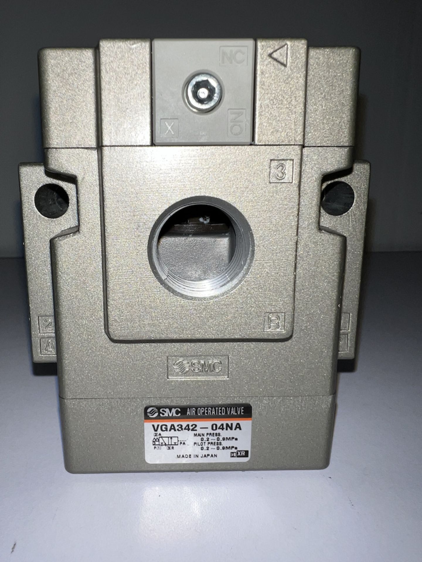 SMC Air Operated Valve VGA342-04NA