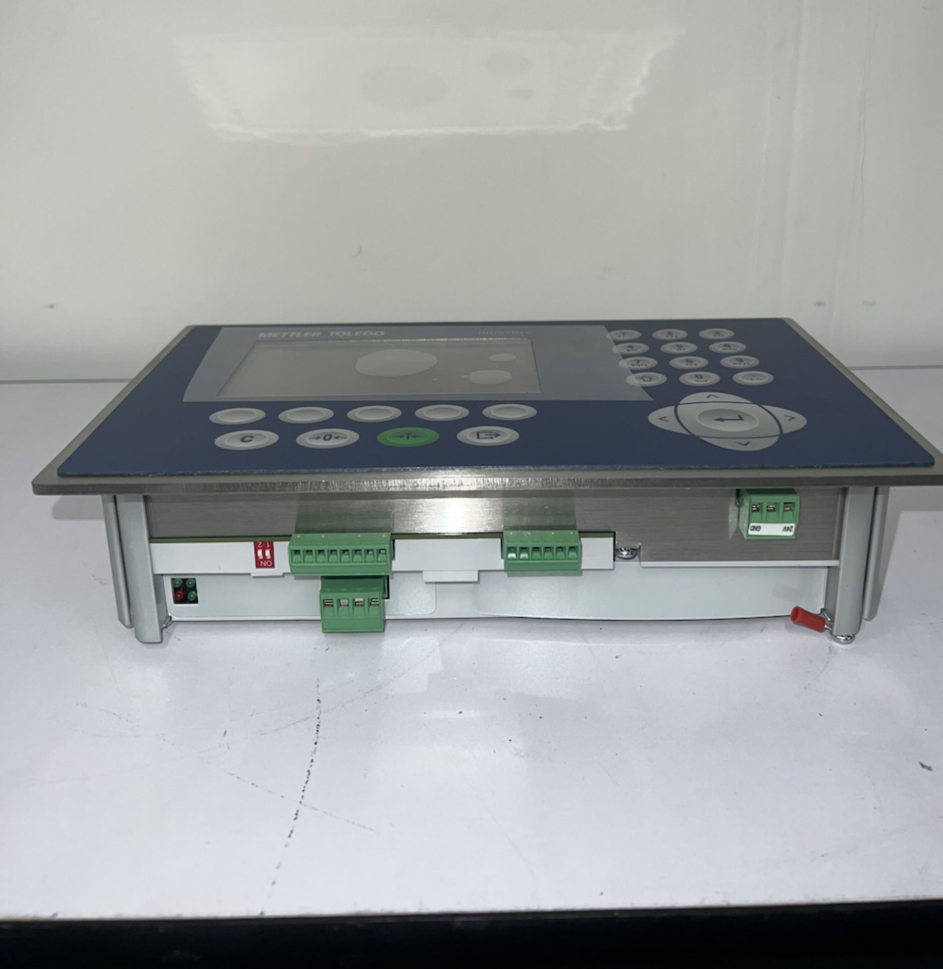 Mettler Toledo: Weighing Terminal Model IND570 - Image 2 of 3