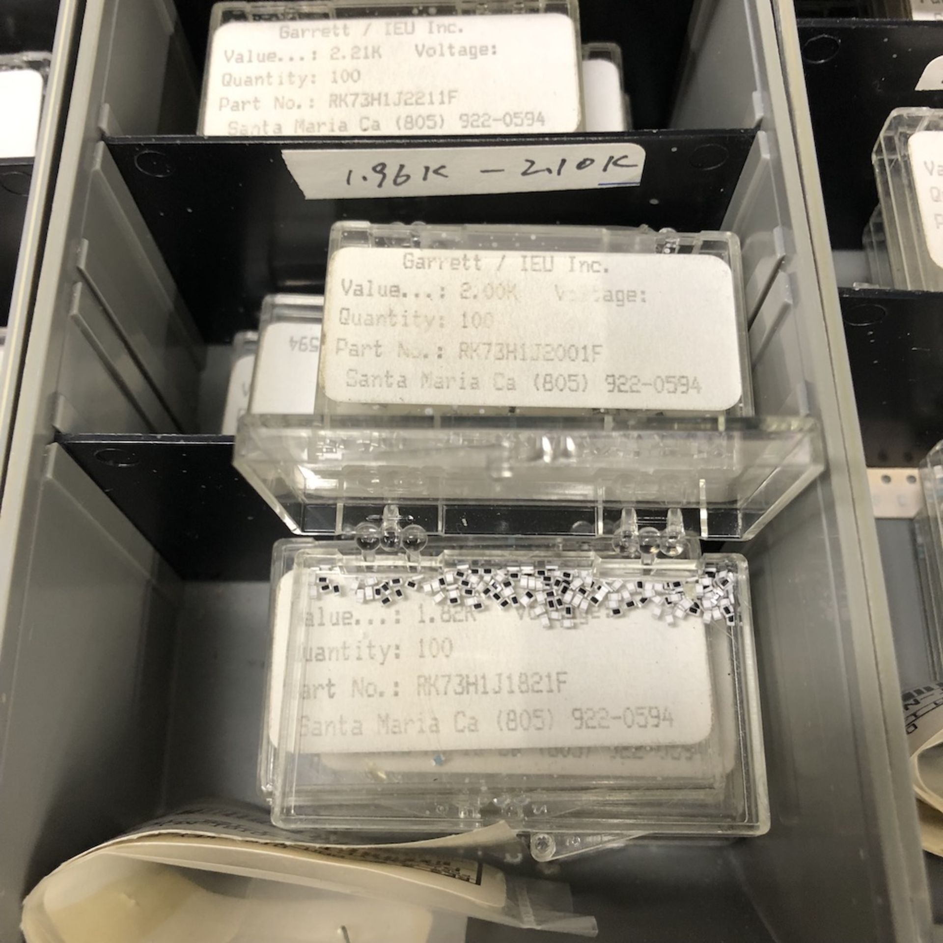 20 DRAWER ORGANIZER BIN: GARRETT IEU INC. RESISTOR CHIPS - Image 11 of 23