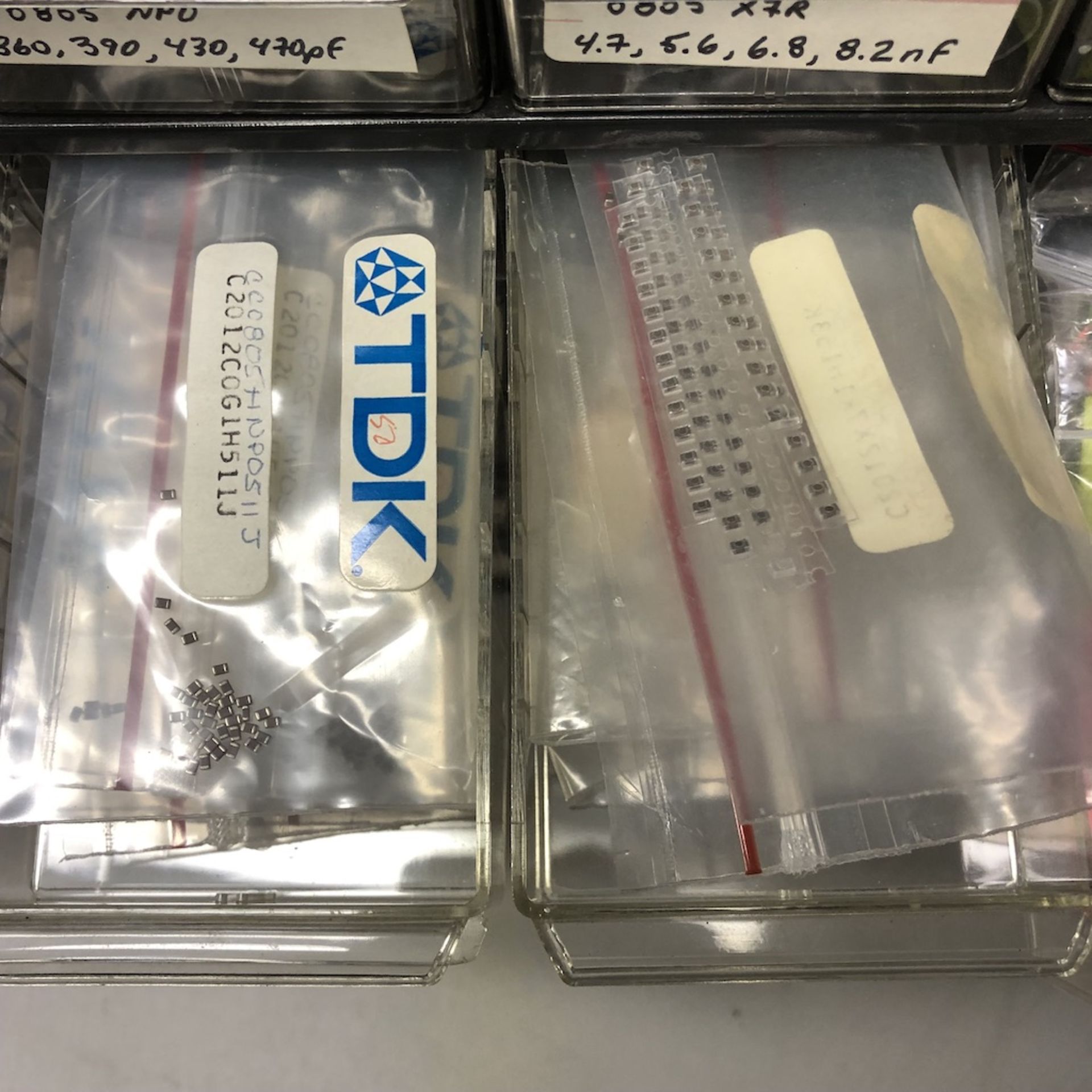 36 DRAWER ORGANIZER BIN: TDK RESISTORS - Image 5 of 19