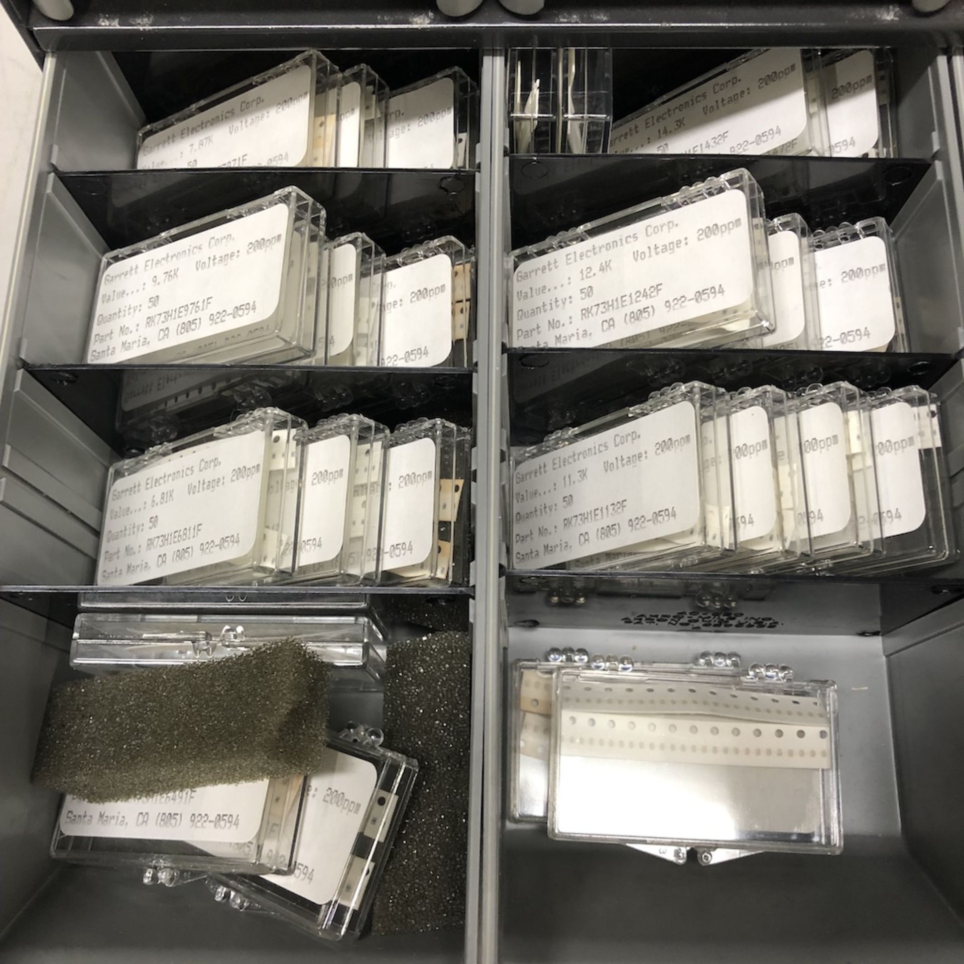 20 DRAWER ORGANIZER BIN: GARRETT IEU INC. RESISTOR CHIPS - Image 12 of 14