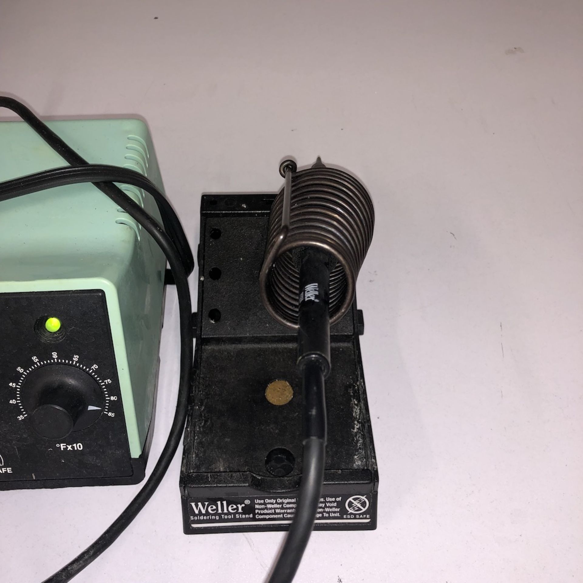 QTY OF 3 ITEMS: WELLER WES50 SOLDERING STATION w/ WELLER SOLDERING WAND STAND w/ WELLER PES50 WAND - Image 3 of 8