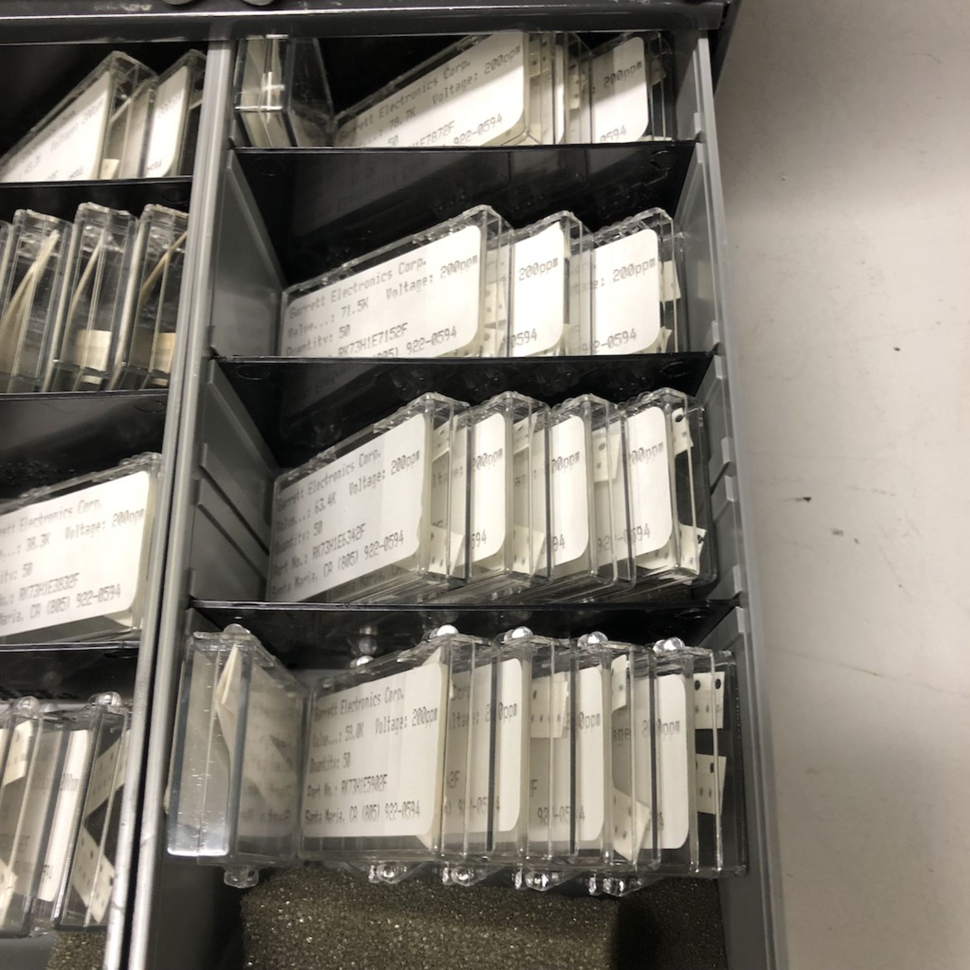 20 DRAWER ORGANIZER BIN: GARRETT IEU INC. RESISTOR CHIPS - Image 14 of 14