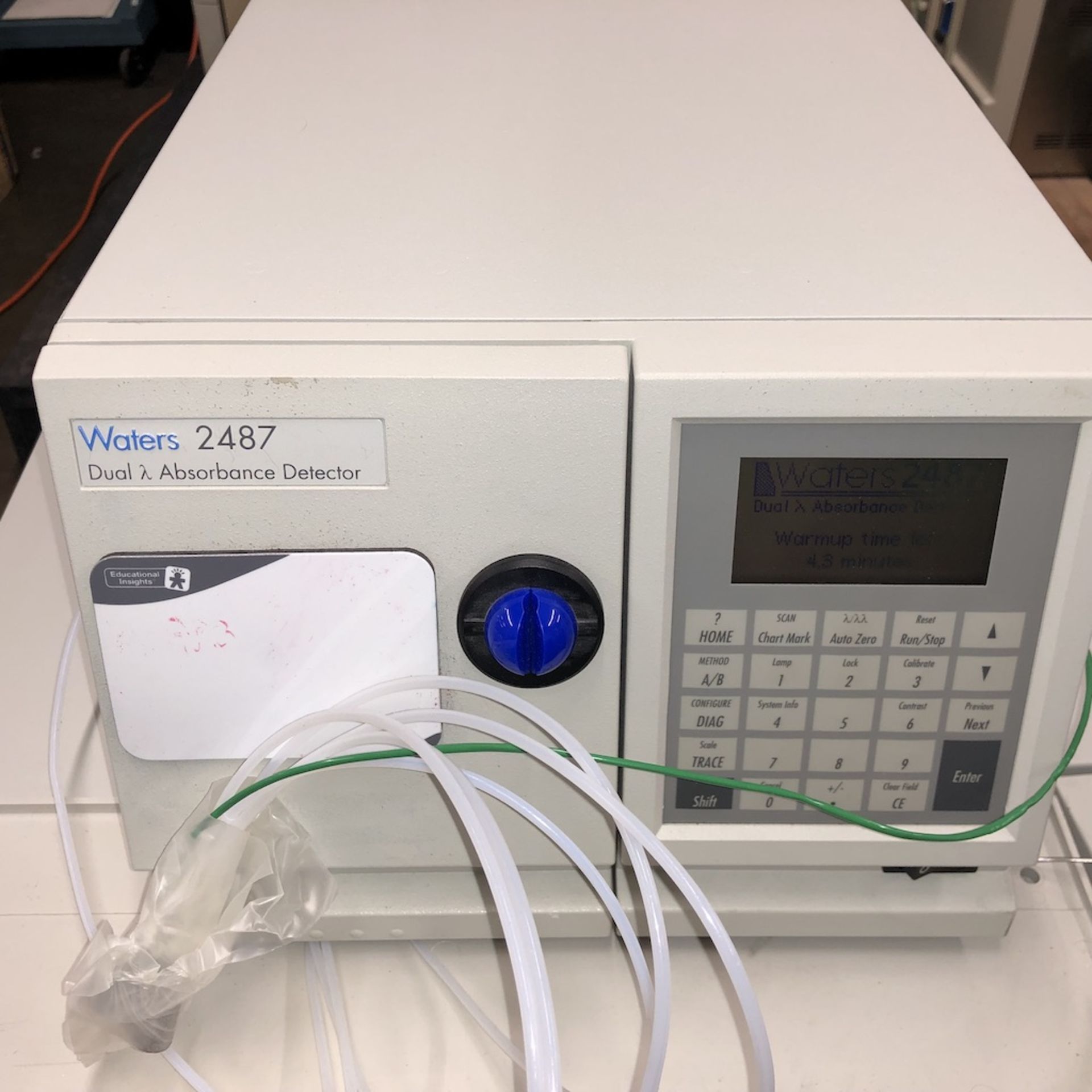 WATERS HPLC SYSTEM WATERS MODEL 2695 SERPARATIONS MODULE, MODEL 2487 DUAL ABSORBANCE DETECTOR, MODEL - Image 6 of 16