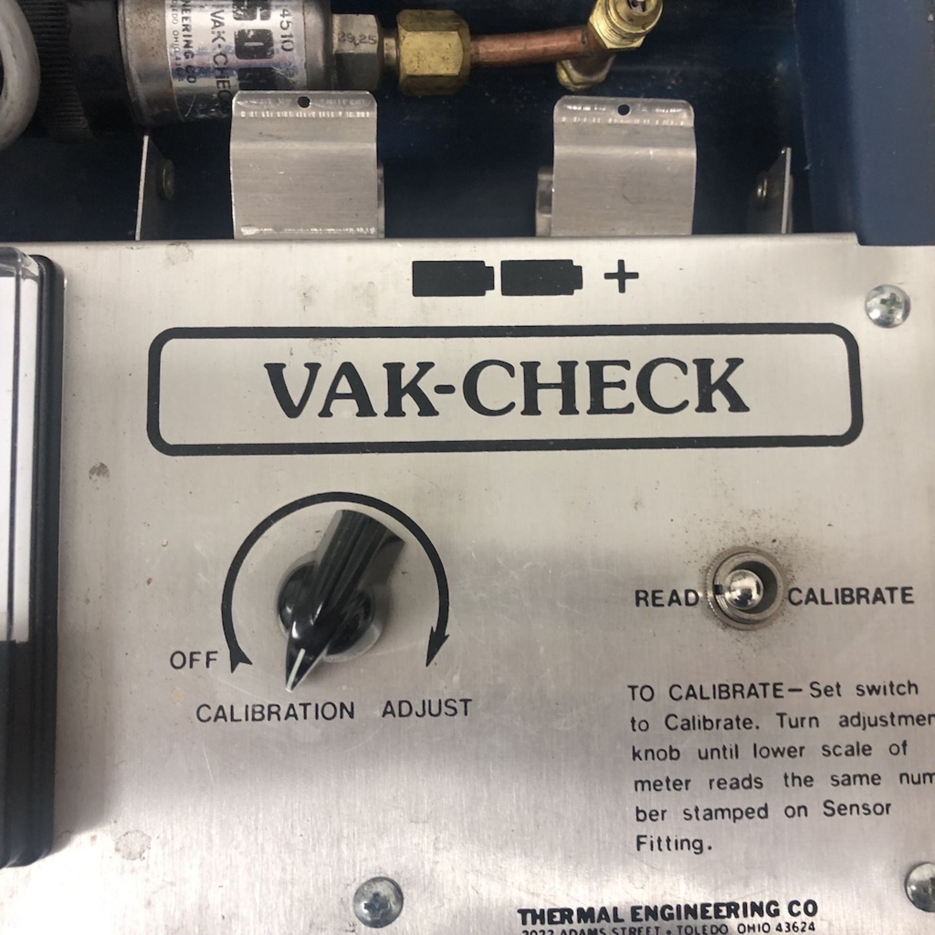 THERMAL ENGINEERING COMPANY VAK-CHECK 4501 ELECTRONIC VACUUM GAUGE - Image 2 of 8