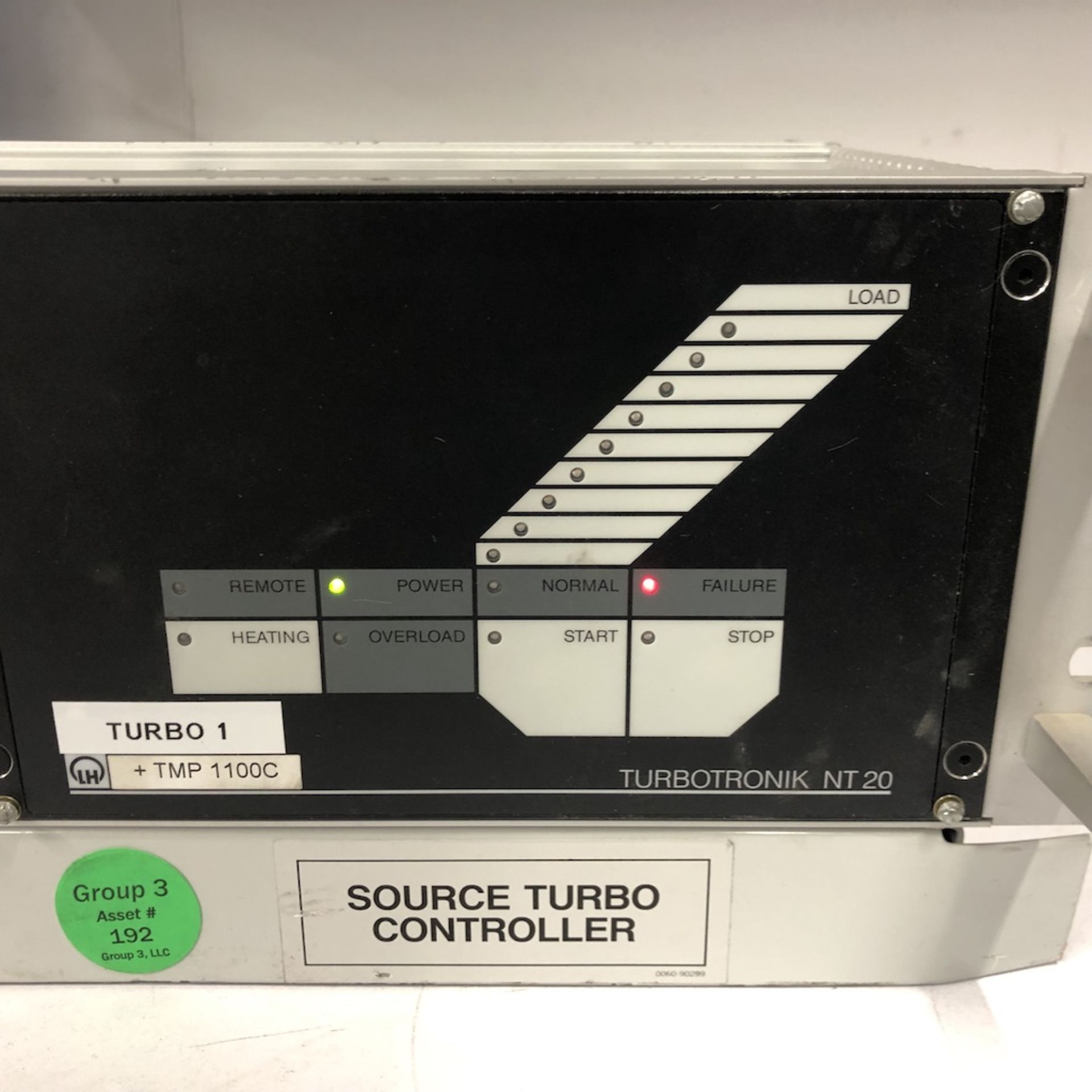 ONE UNIT: 2 ITEMS LEYBOLD TURBOTRONIK NT 20 TURBO PUMP CONTROLLER( ONE ON THE RIGHT POWERS ON ) - Image 2 of 14