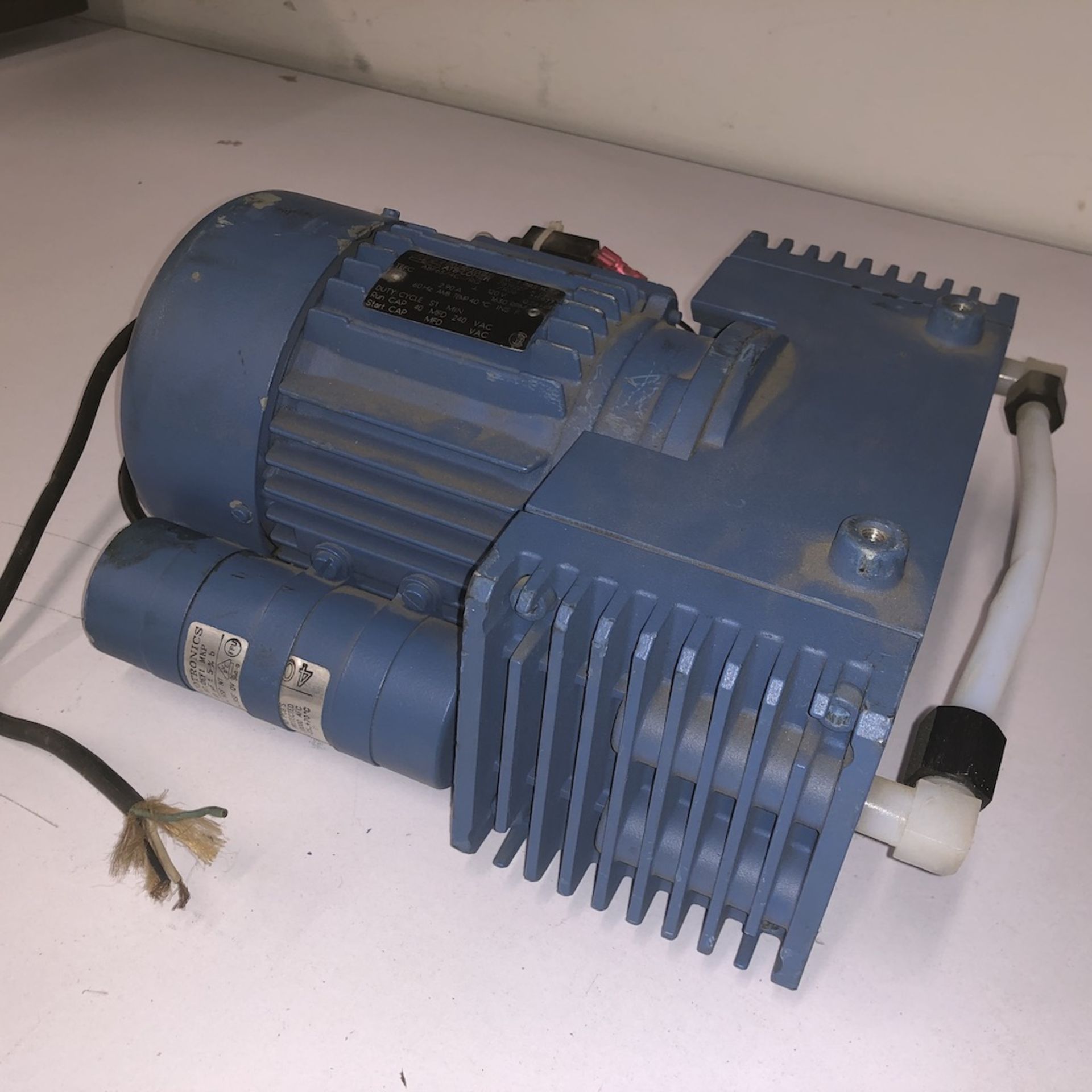 ATB FLENDER ABF63/4C-7RQ ROTARY MEMBRANE VACUUM PUMP - Image 5 of 8