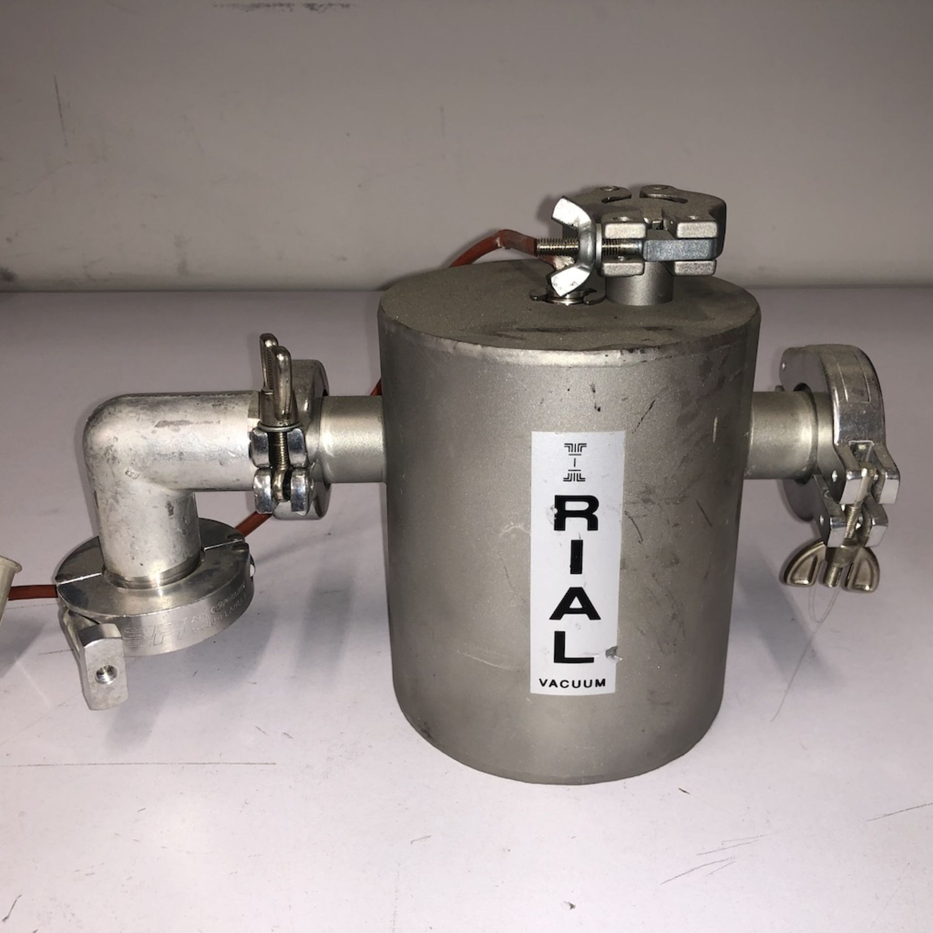QTY OF 2 ITEMS: HUNTINGTON MECHANICAL LABORATORIES FT-203-SF MOLECULAR SIEVE TRAP, RIAL VACUUM - Image 9 of 11
