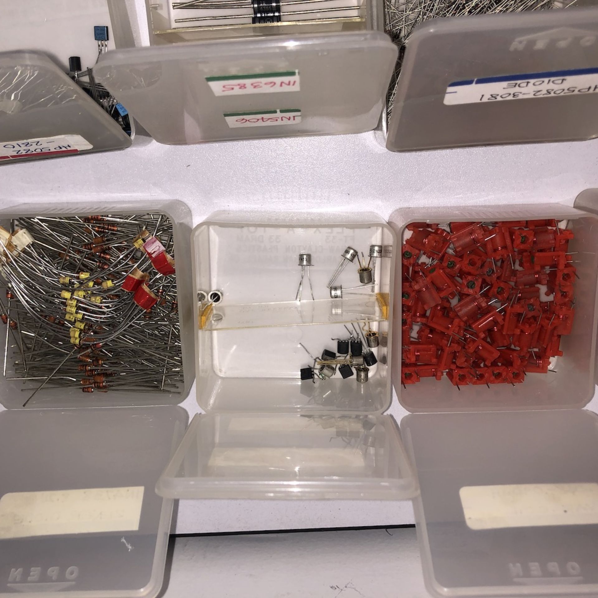 QTY OF 84 CONTAINERS: RESISTORS, TRANSISTORS, COILS, ECT. - Image 17 of 18