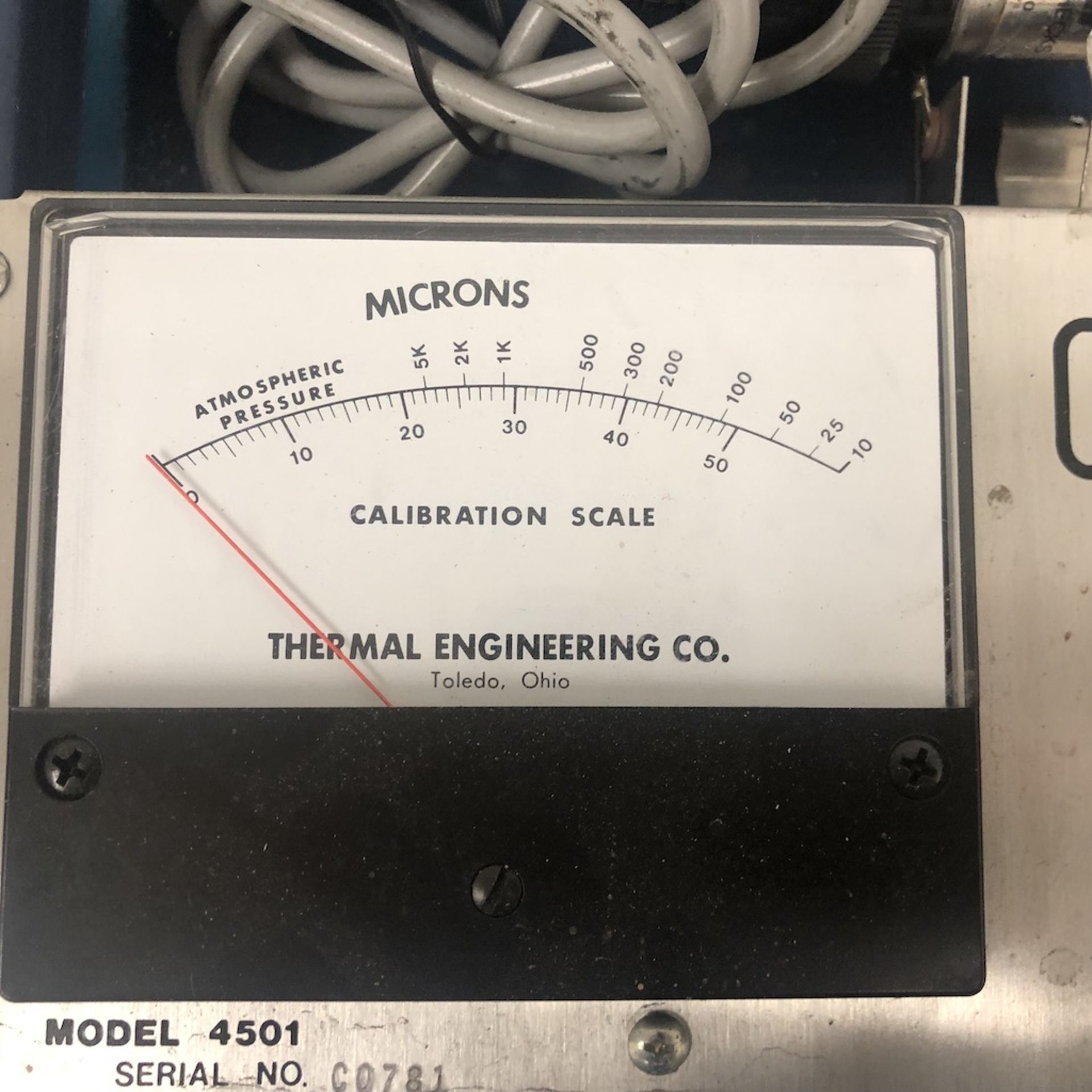 THERMAL ENGINEERING COMPANY VAK-CHECK 4501 ELECTRONIC VACUUM GAUGE - Image 4 of 8