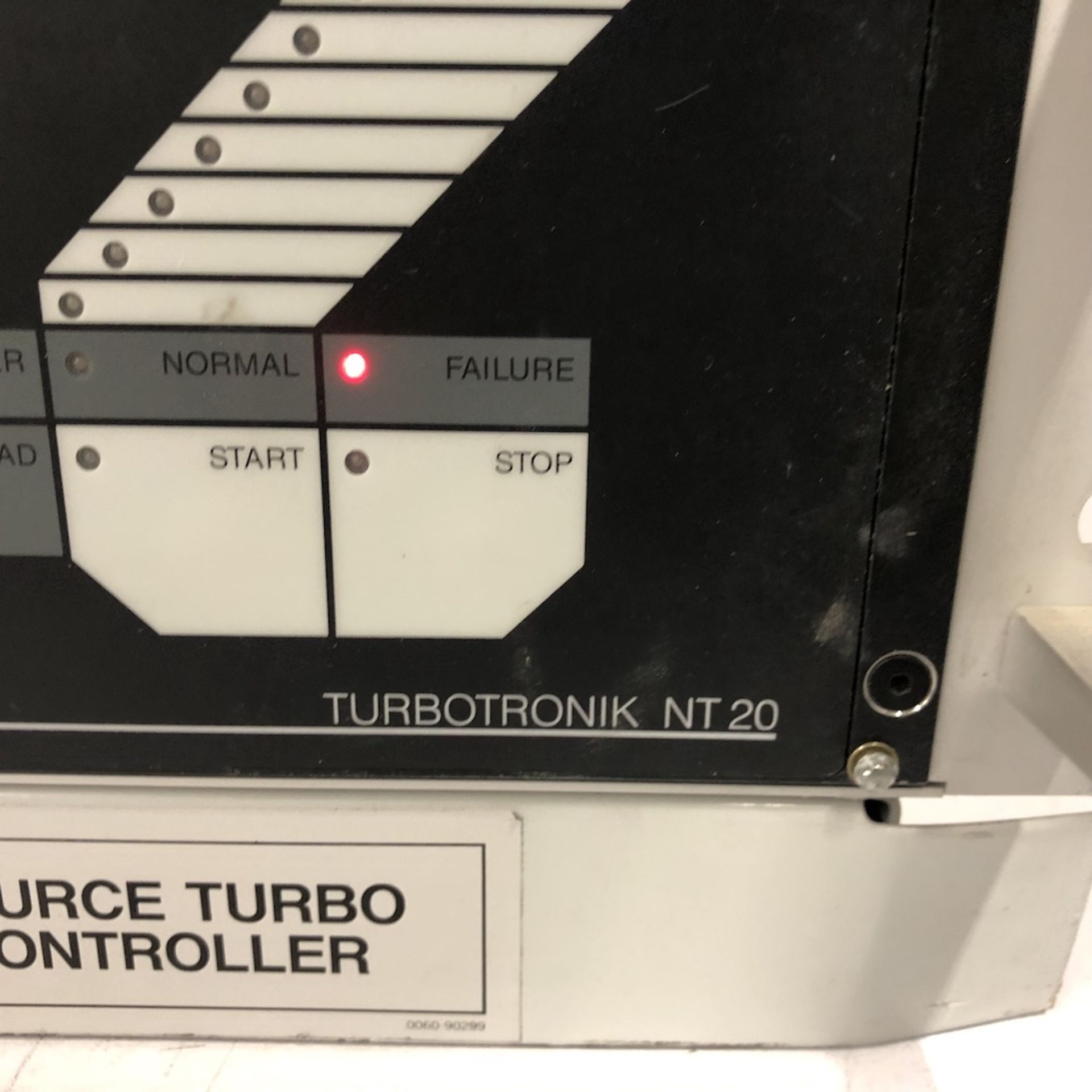 ONE UNIT: 2 ITEMS LEYBOLD TURBOTRONIK NT 20 TURBO PUMP CONTROLLER( ONE ON THE RIGHT POWERS ON ) - Image 3 of 14