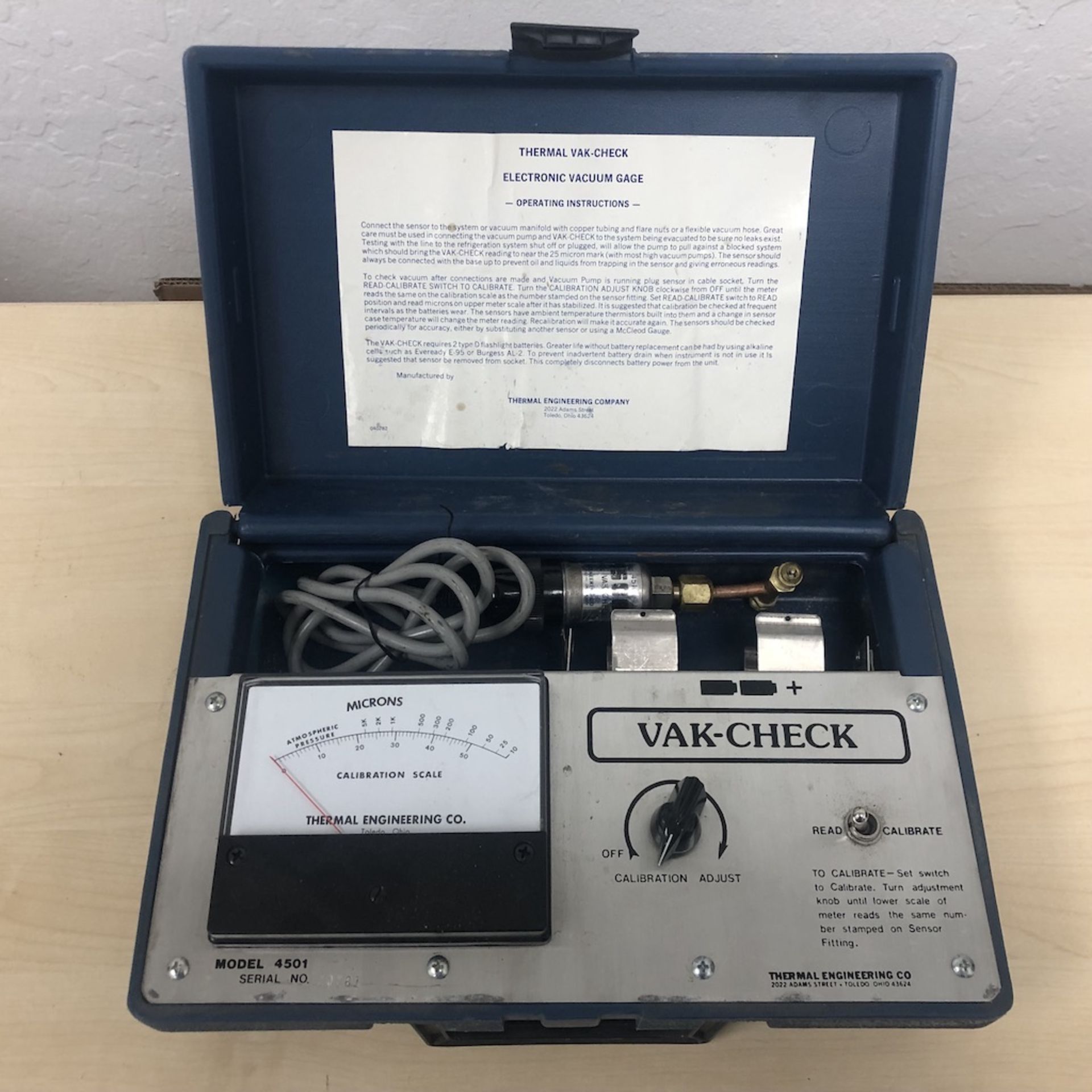 THERMAL ENGINEERING COMPANY VAK-CHECK 4501 ELECTRONIC VACUUM GAUGE