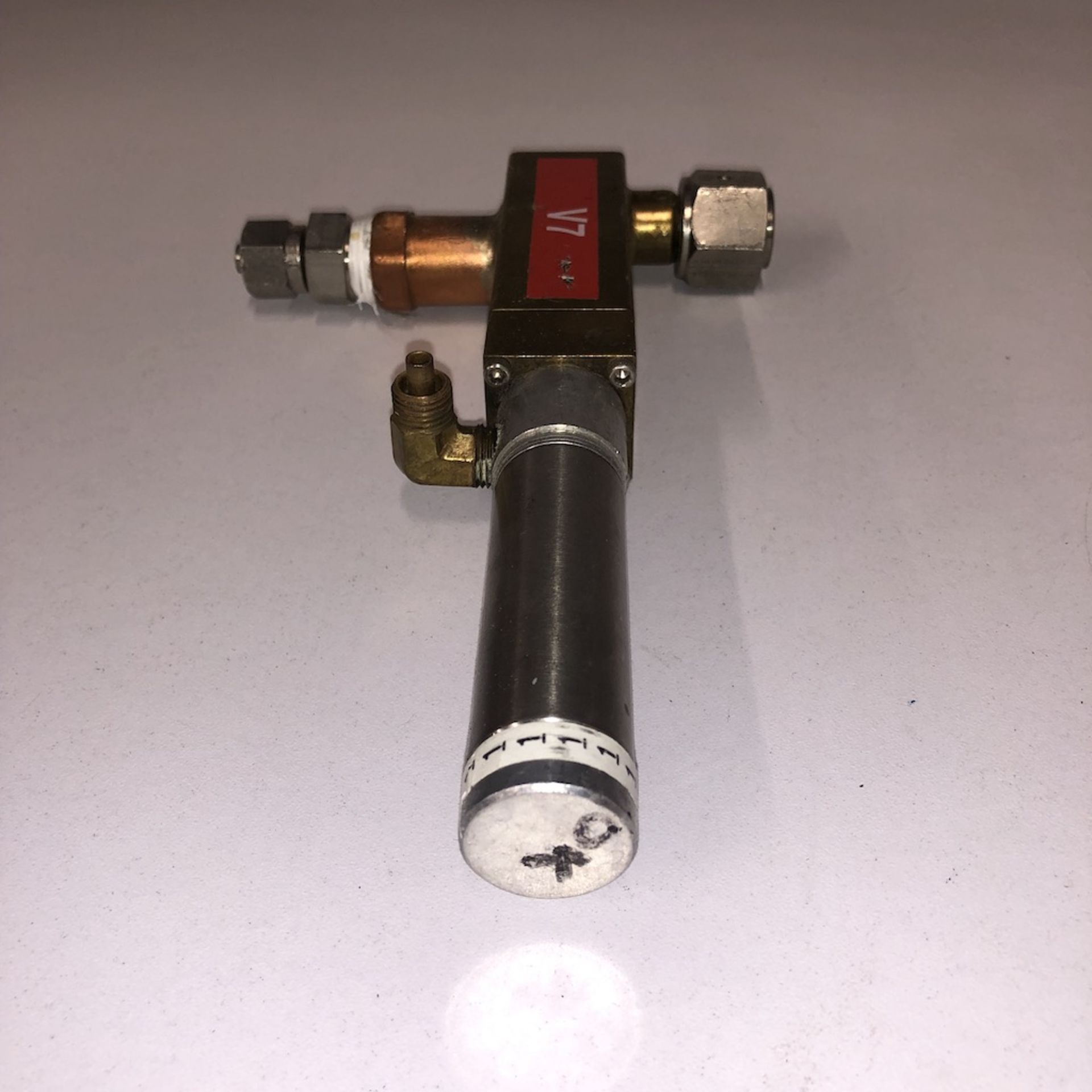 QTY OF 5 ITEMS: QTY OF 2 KEY HIGH VACUUM PRODUCTS INC. BL/50 NITROGEN PURGE VALVES, VAT 24328-KA12- - Image 9 of 18