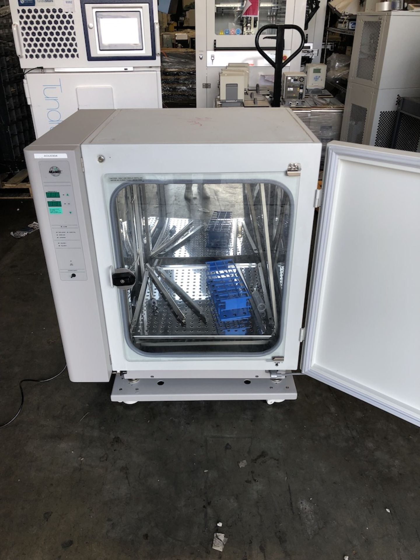 NUAIRE NU-4750 WATER JACKETED CO2 INCUBATOR SERIES 10, 115 AC, 60Hz - Image 10 of 15