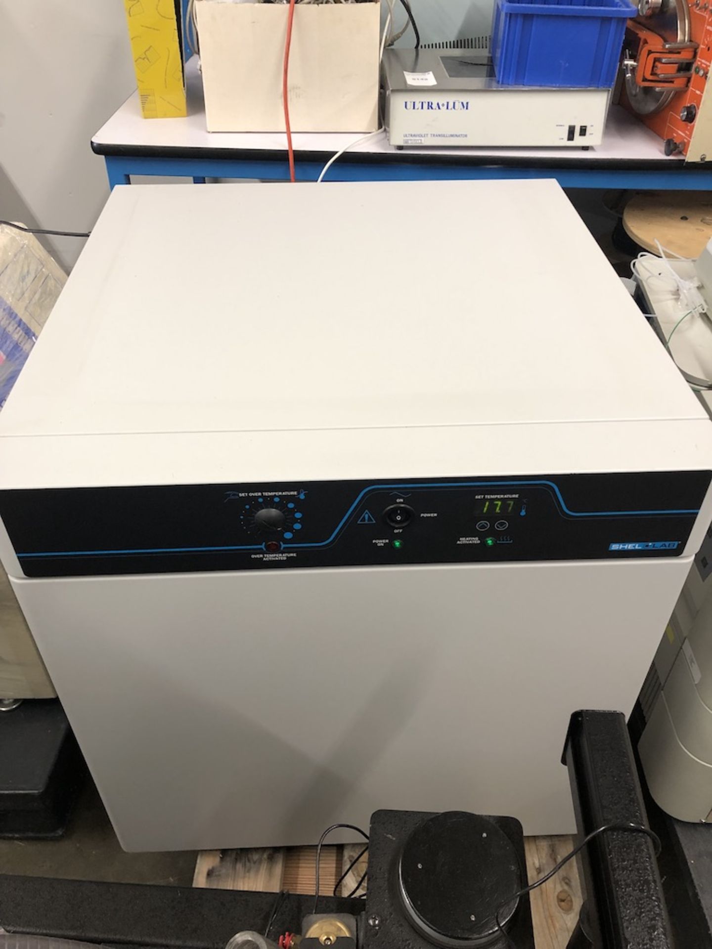 SHELDON MANUFACTURING SM17 MICROBIOLOGICAL INCUBATOR 6.5A, 100/120V, 50/60Hz