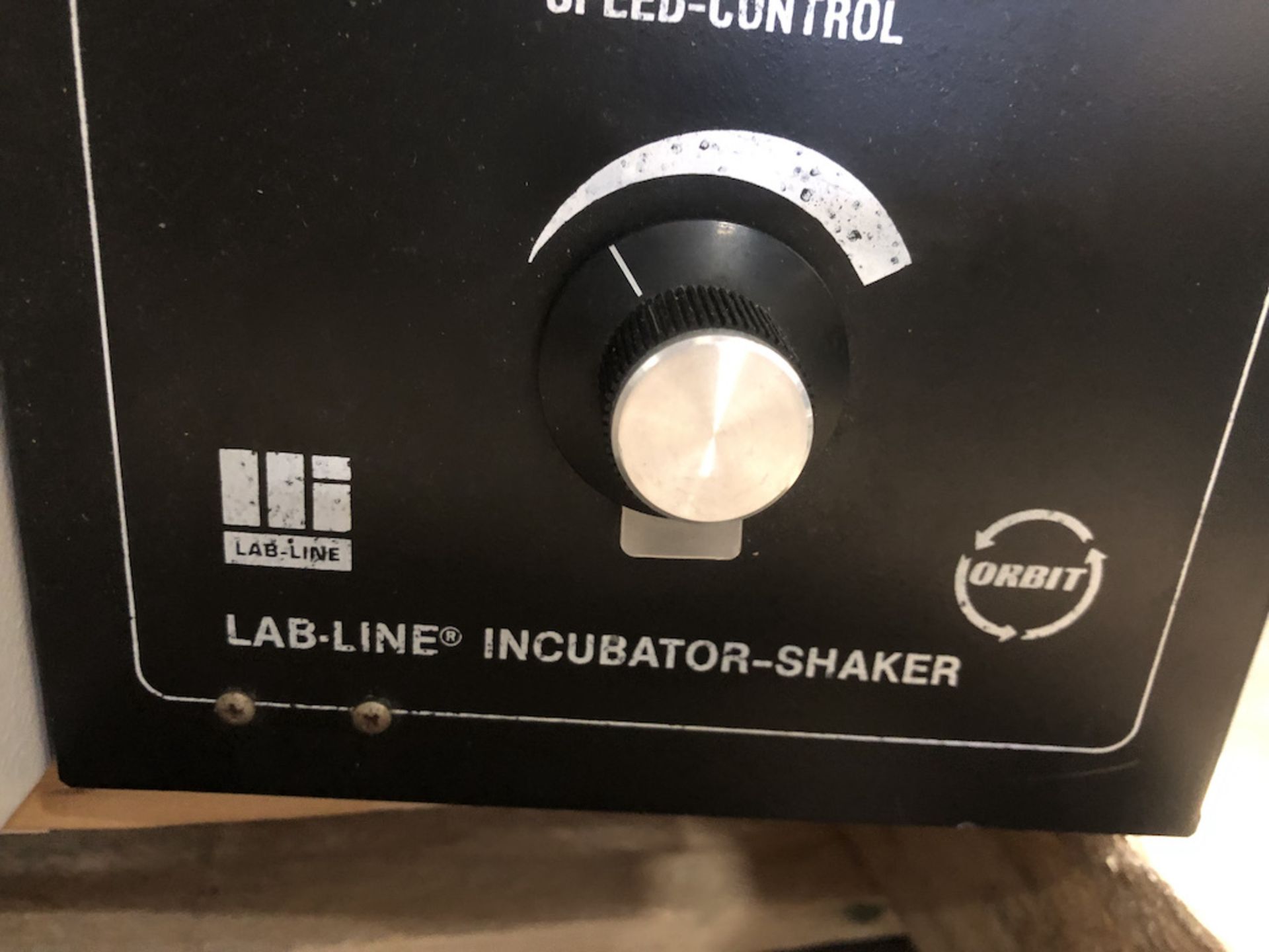 LAB-LINE 3526 INCUBATOR SHAKER 120V, 50/60Hz, 6.67A, 800W - Image 3 of 7