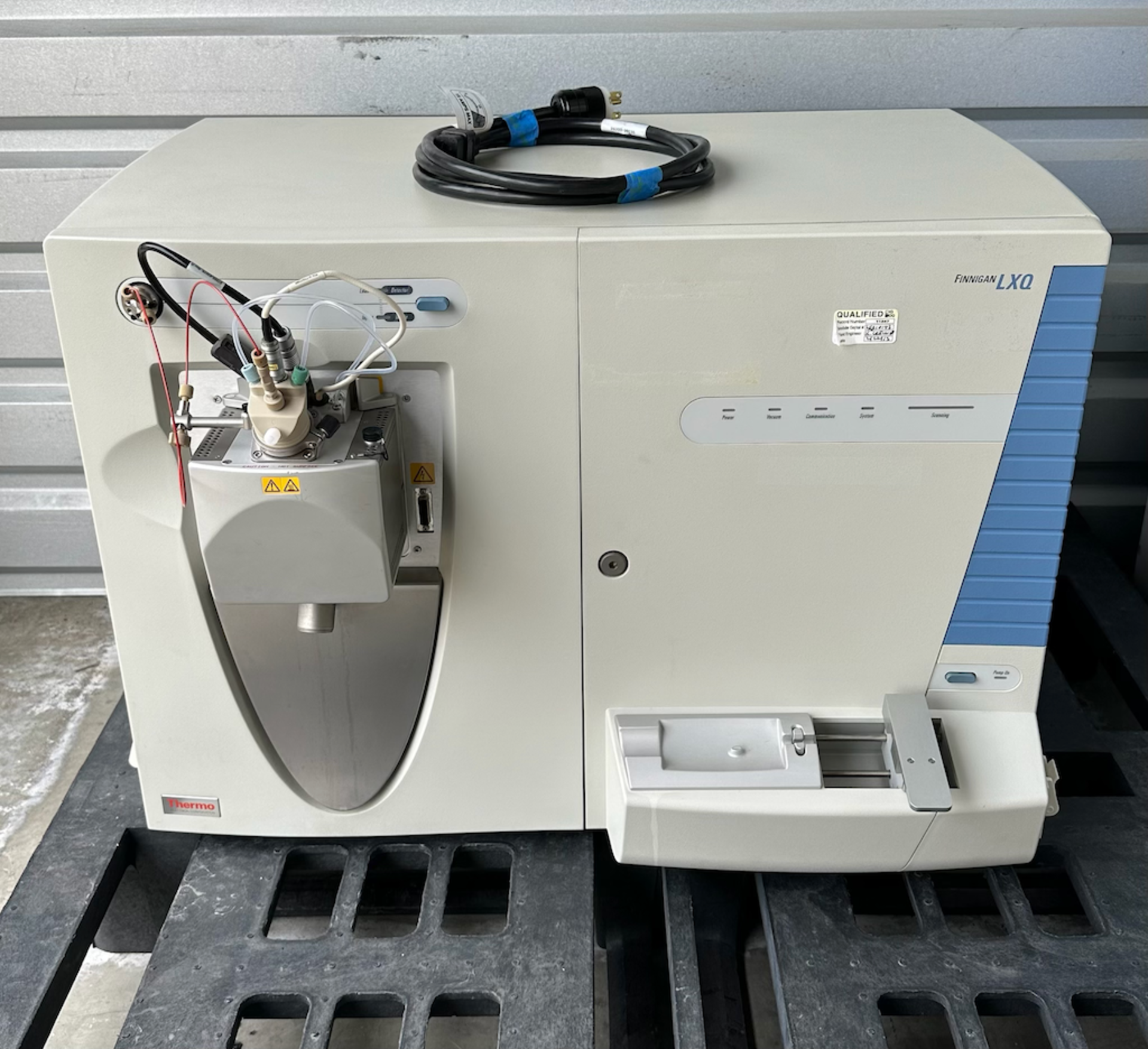 Thermo Scientific Finnigan LXQ Mass Spectrometer System - Image 9 of 9