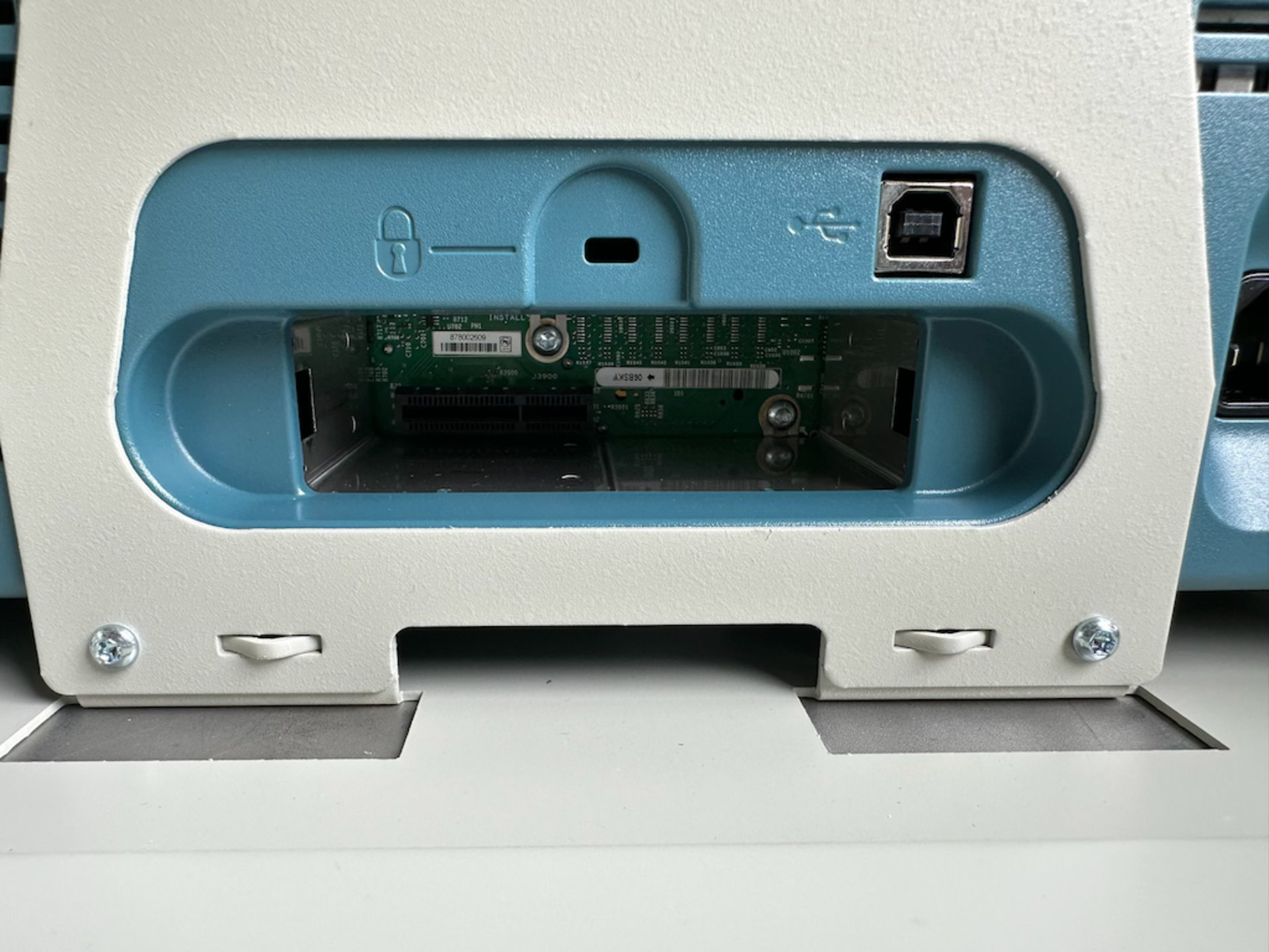 Tektronix Oscilloscope model DPO2014B with Rack Mount - Image 6 of 7