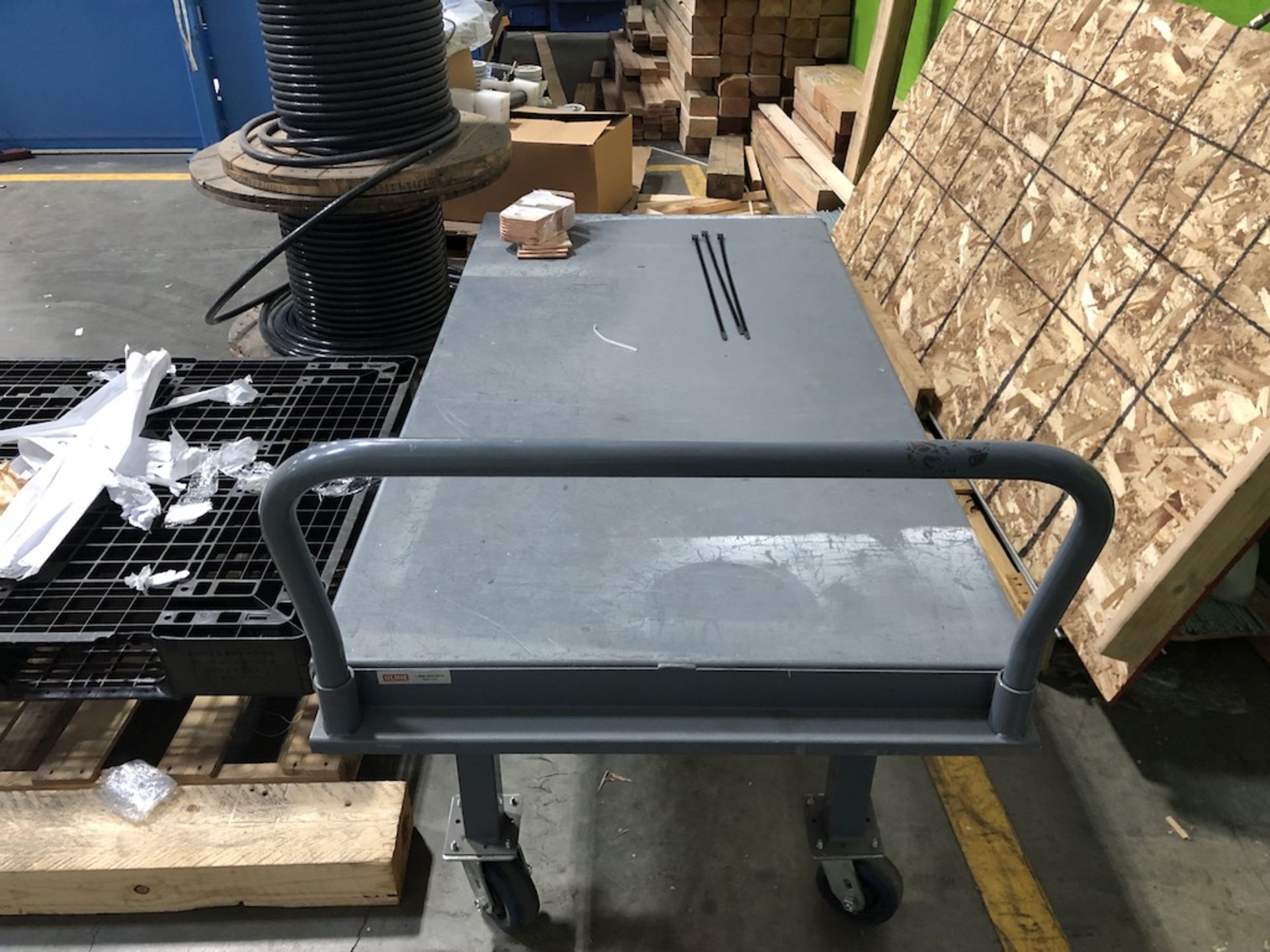 ULINE STEEL PLATFORM CART ( 64IN L X 30 IN W X 37 IN H ) - Image 2 of 4