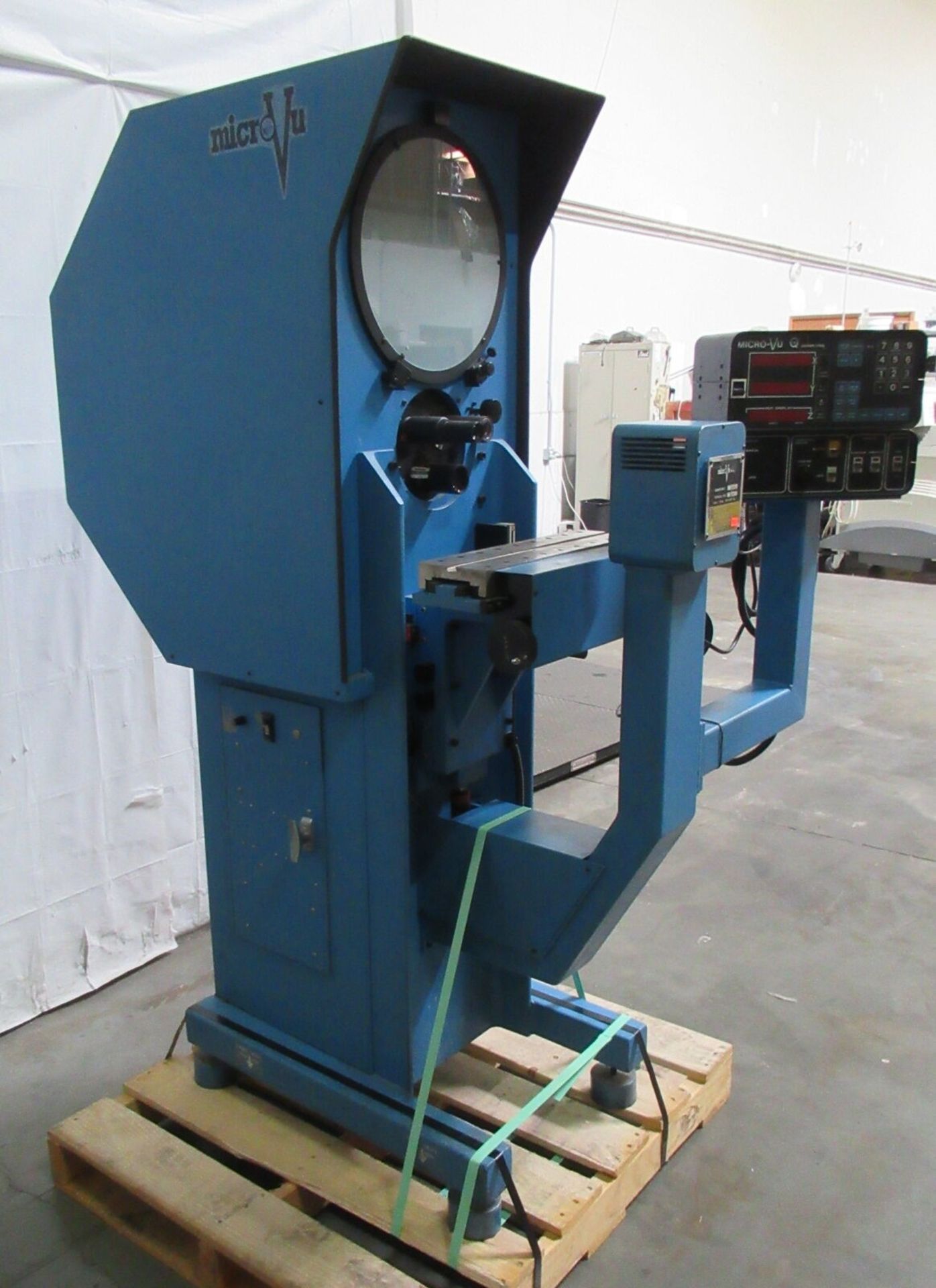 Micro-Vu Century 2014 Optical Comparator w/ Q16 Metrology Computer - Image 7 of 12