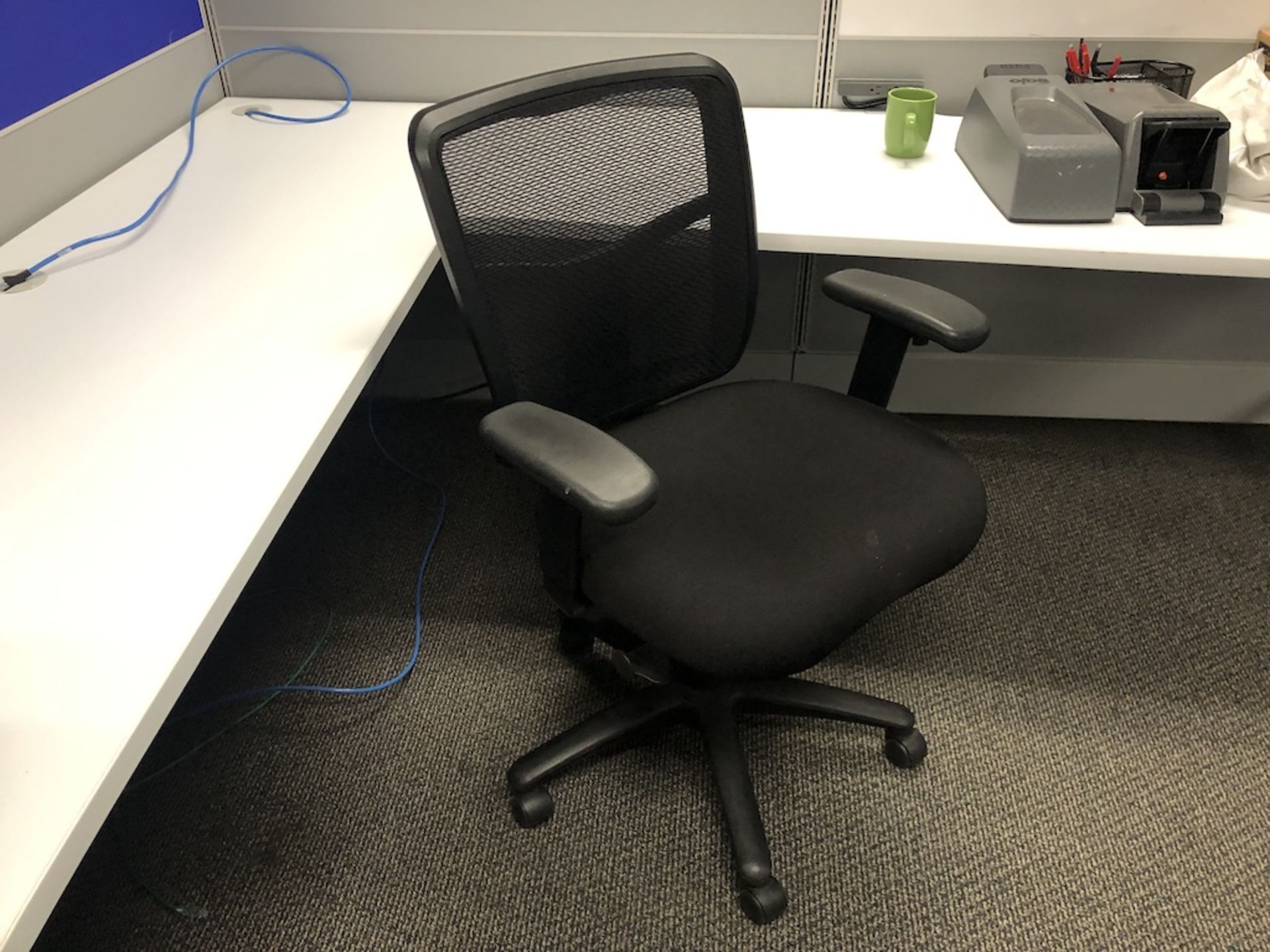5 CASTER OFFICE CHAIR PADDED ARM REST, BLACK SEATED CUSHION, MESH BACK SUPPORT   SCHNEIDER ELECTRIC- - Image 2 of 3