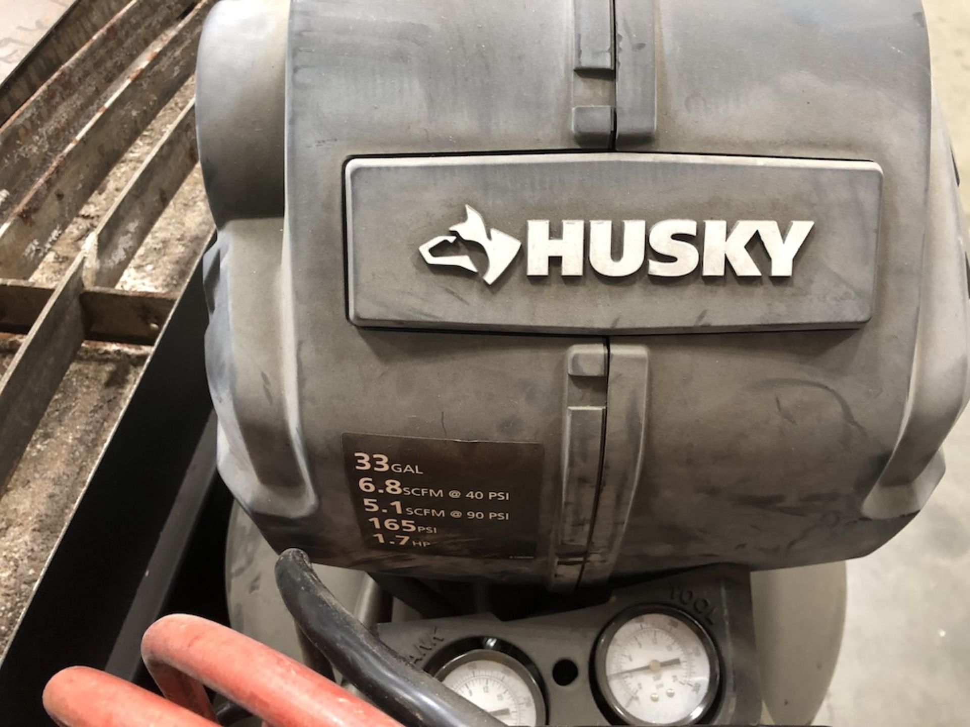 HUSKY C331H 33 GALLON MOBILE AIR COMPRESSOR - Image 2 of 7