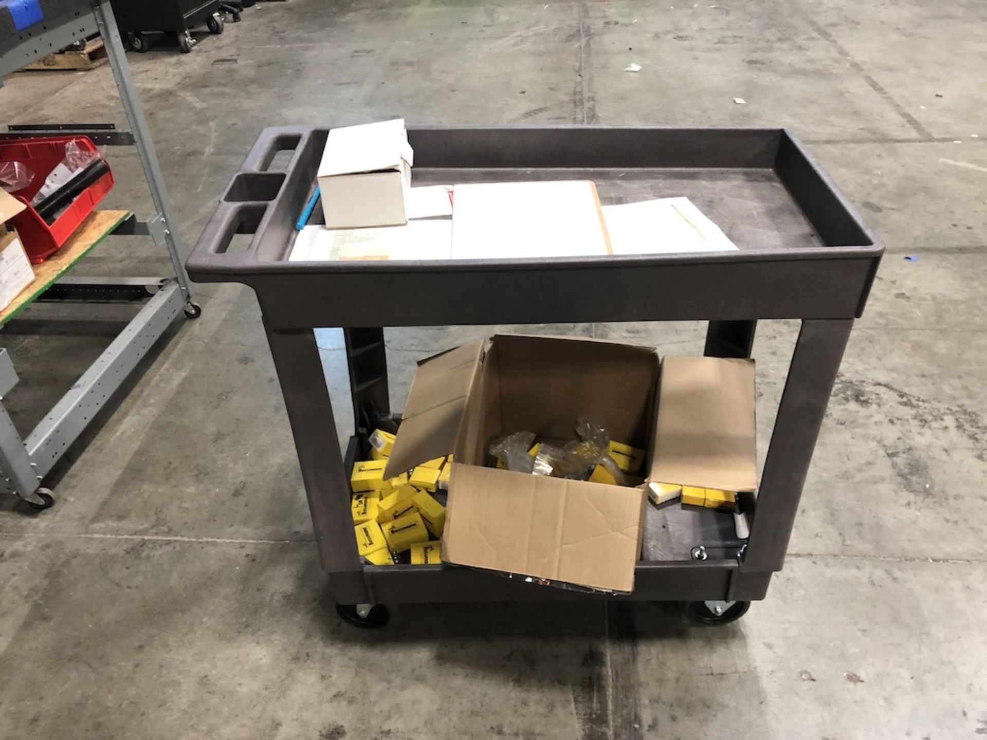 PLASTIC CART 34IN L X 17.5IN W X 33IN H ( CONTENTS NOT INCLUDED )   SCHNEIDER ELECTRIC- 6611 PRESTON