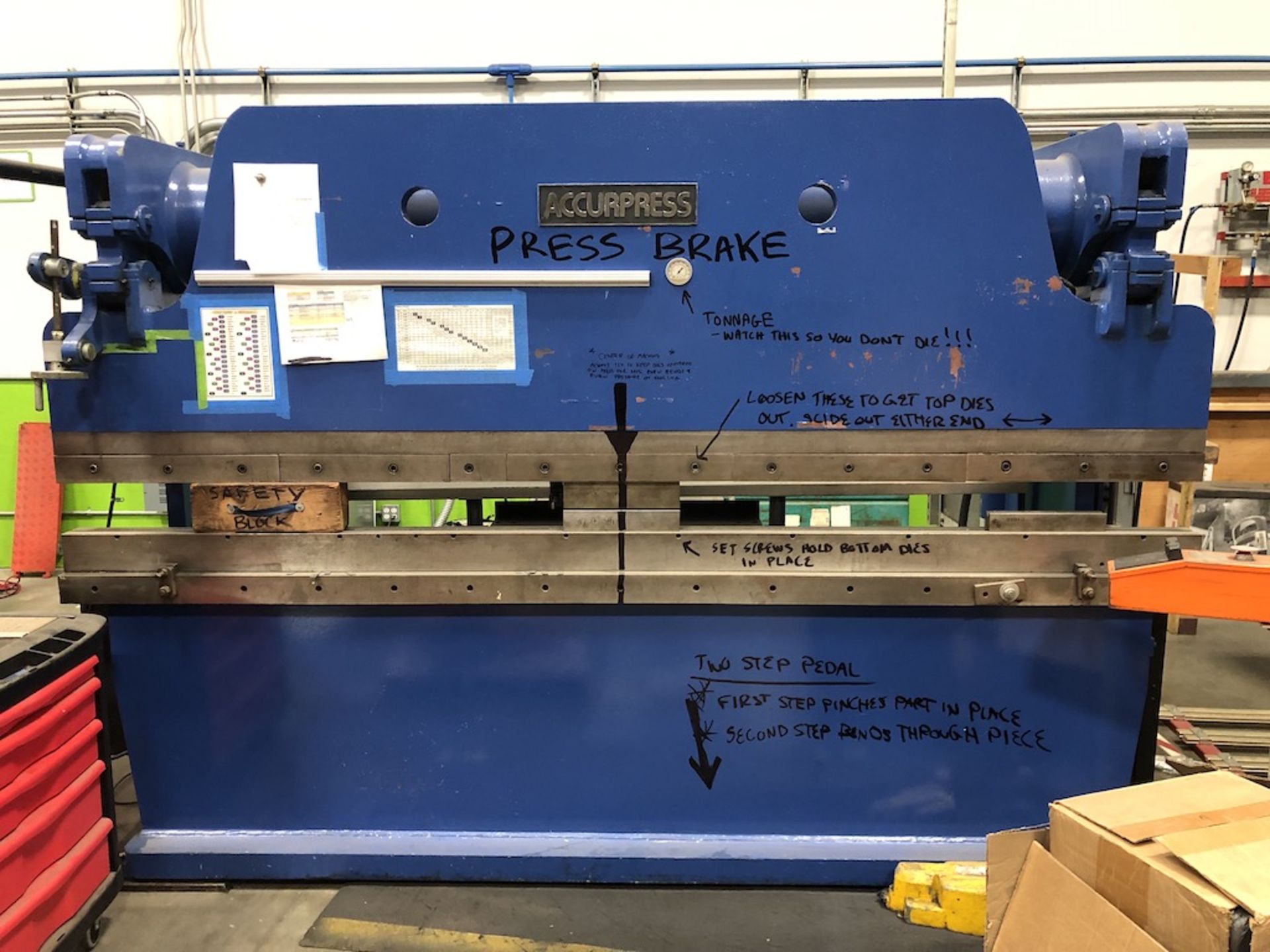 ACCURPRESS HURCO AUTOBEND AB5/S7 BACKGUAGE UPGRADE 10FT L X 4FT W X 7FT H - Image 3 of 17