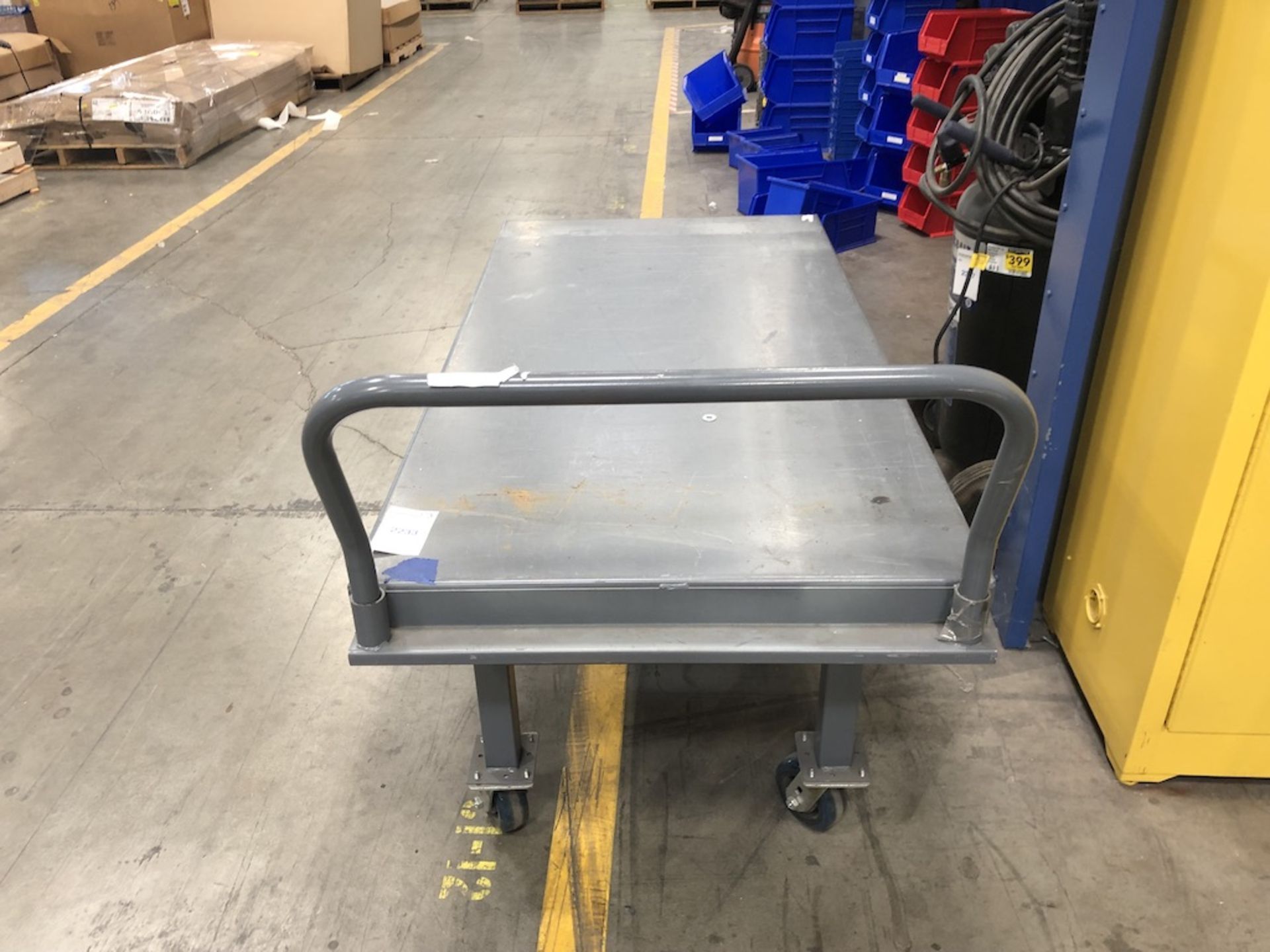 ULINE STEEL PLATFORM CART ( CONTENTS NOT INCLUDED ) 64IN L X 30 IN W X 37 IN H - Image 5 of 7