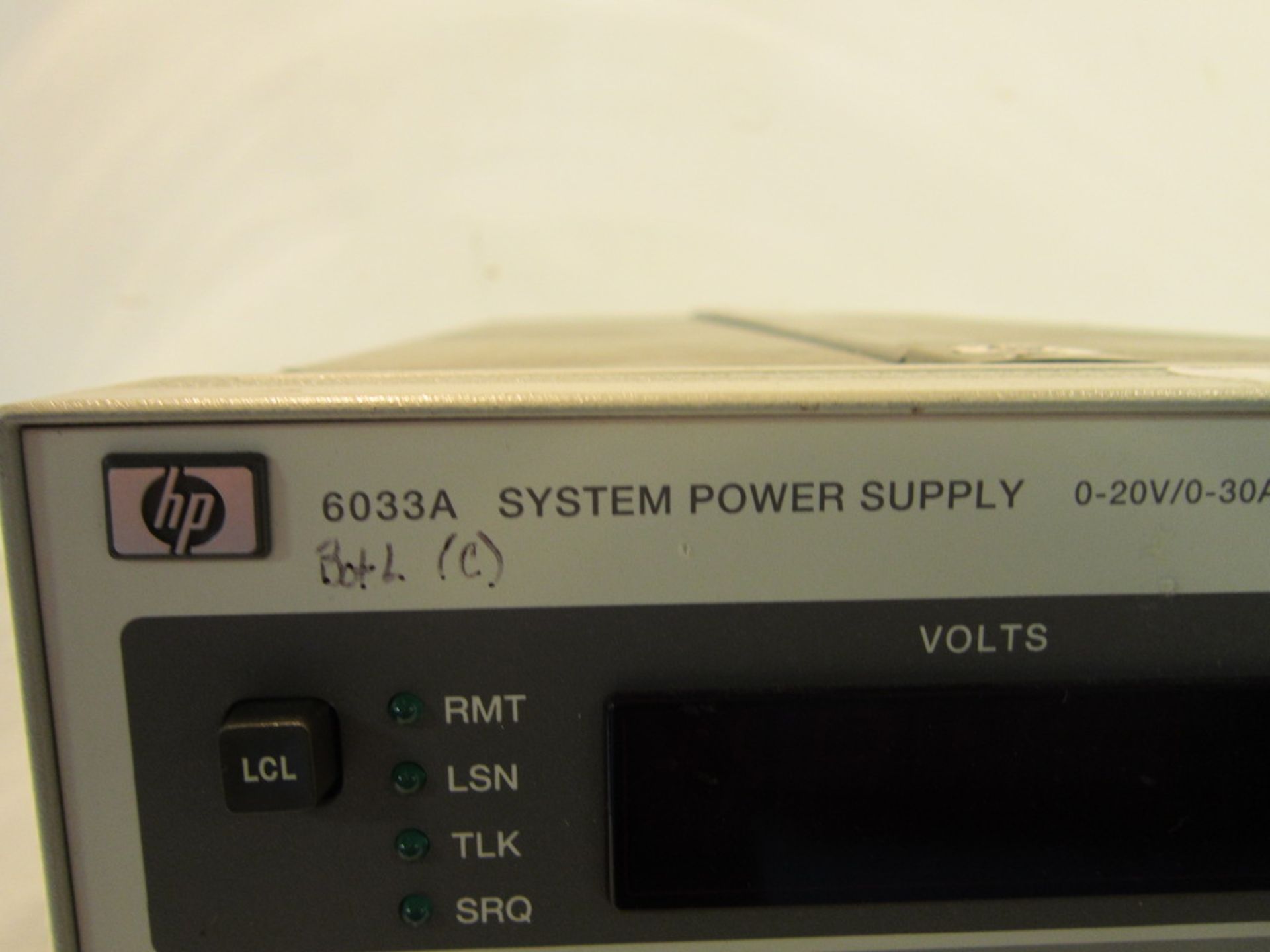 Lot Of 2 Hp 6033A System Power Supply both power on - Image 2 of 5