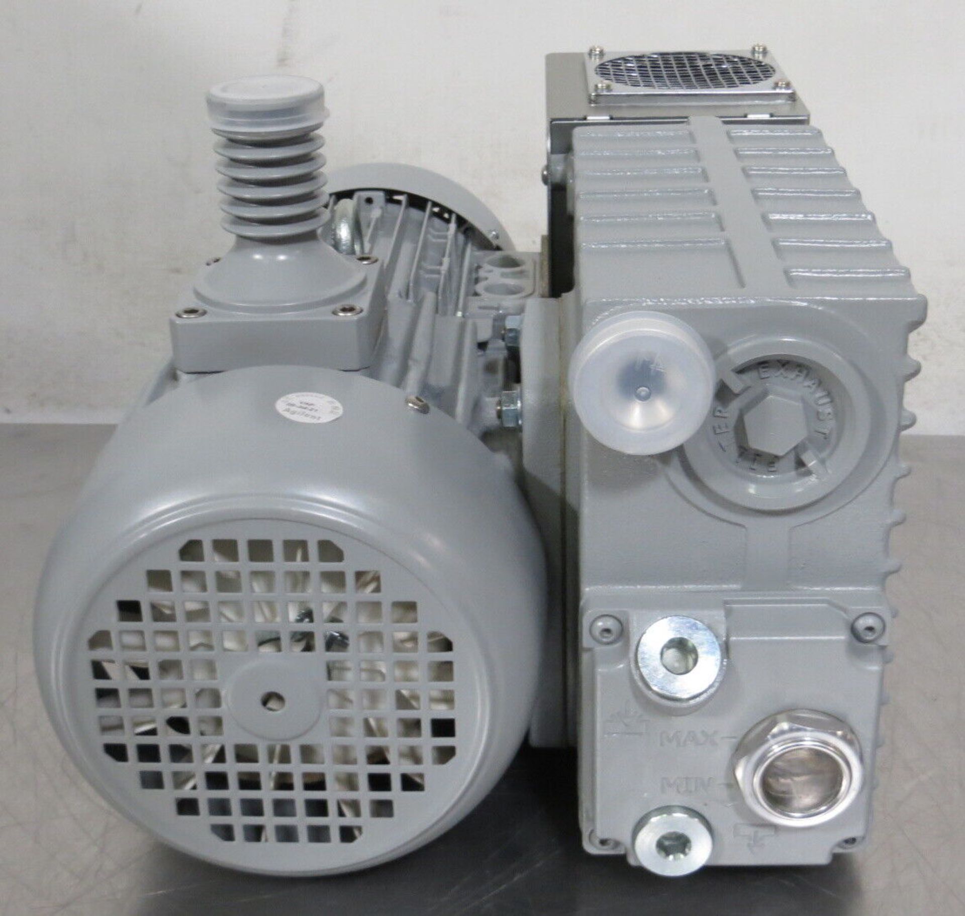 Agilent MS40+ Rotary Vane Vacuum Pump G1960-80040 w/ SS40+ Inverter - Gilroy - Image 7 of 11