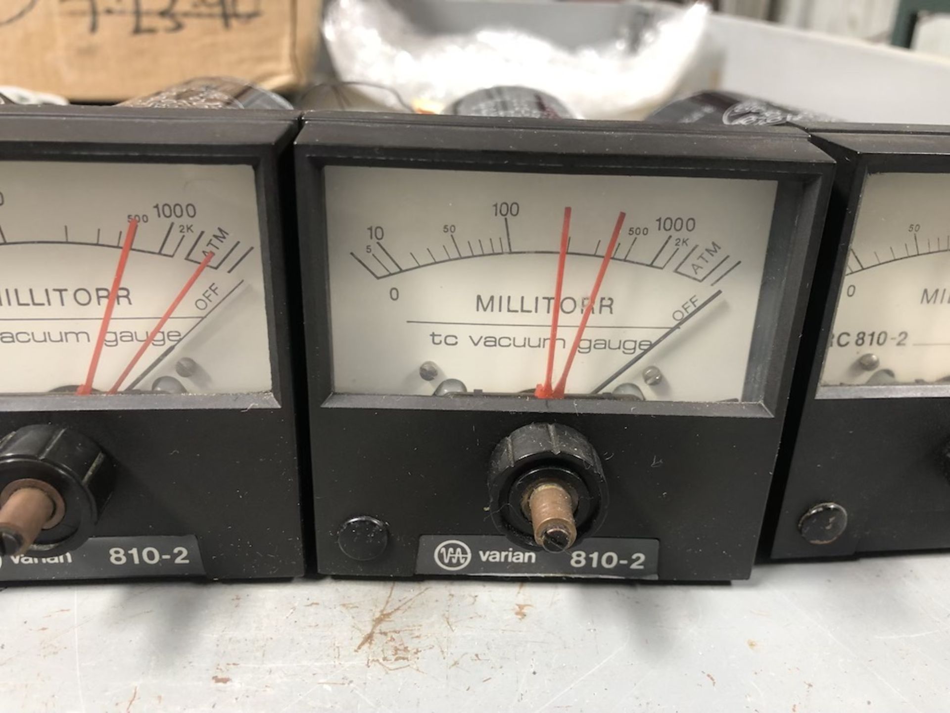 QTY OF 6 ITEMS: VARIAN 810-2 DOUBLE SETPOINT THERMOCOUPLE VACUUM GAUGE CONTROLLER - Image 6 of 22