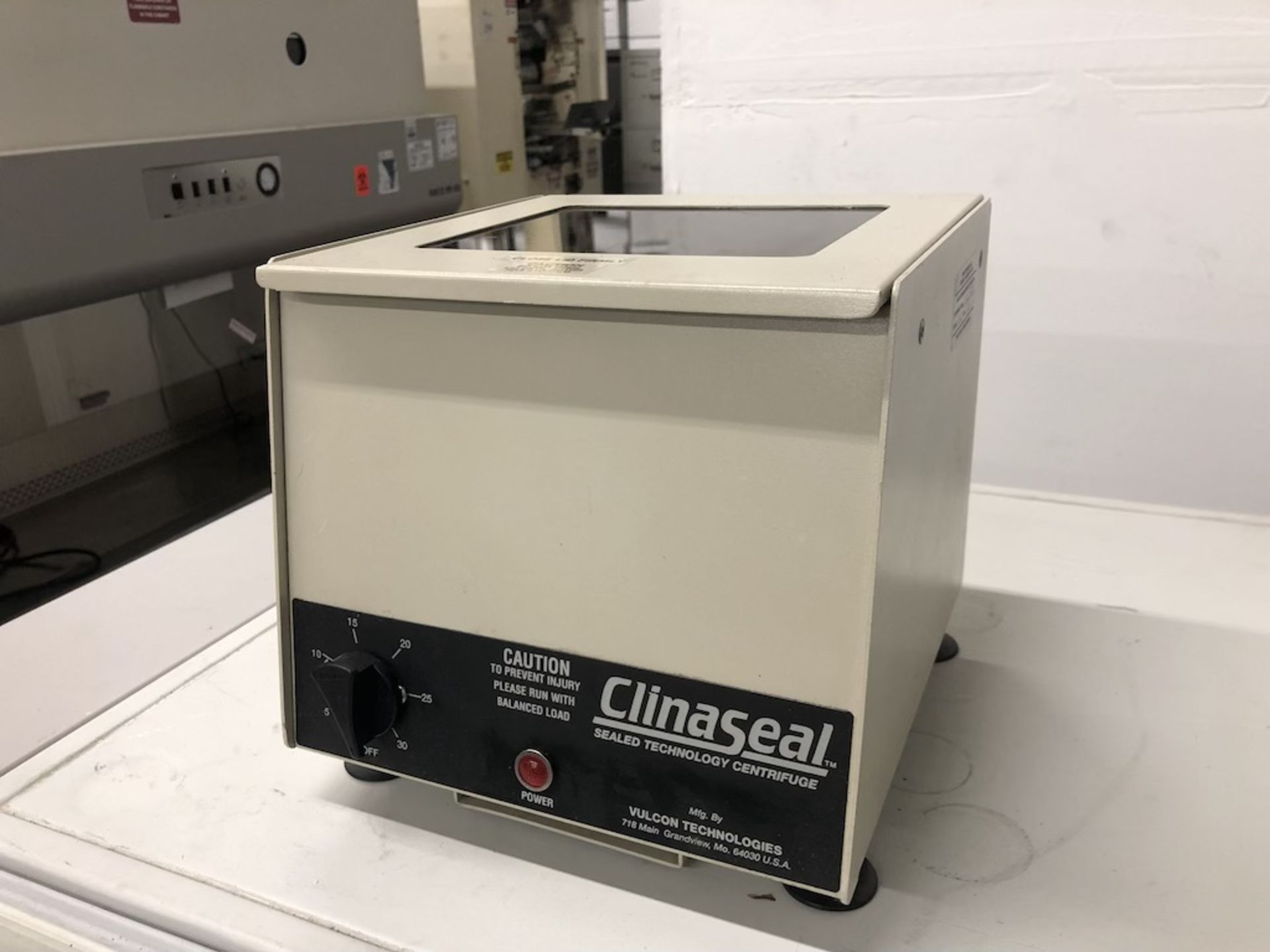 VULCON TECHNOLOGIES CS-6C CLINASEAL CENTRIFUGE 115V, 60HZ, 1.5A - Image 5 of 9