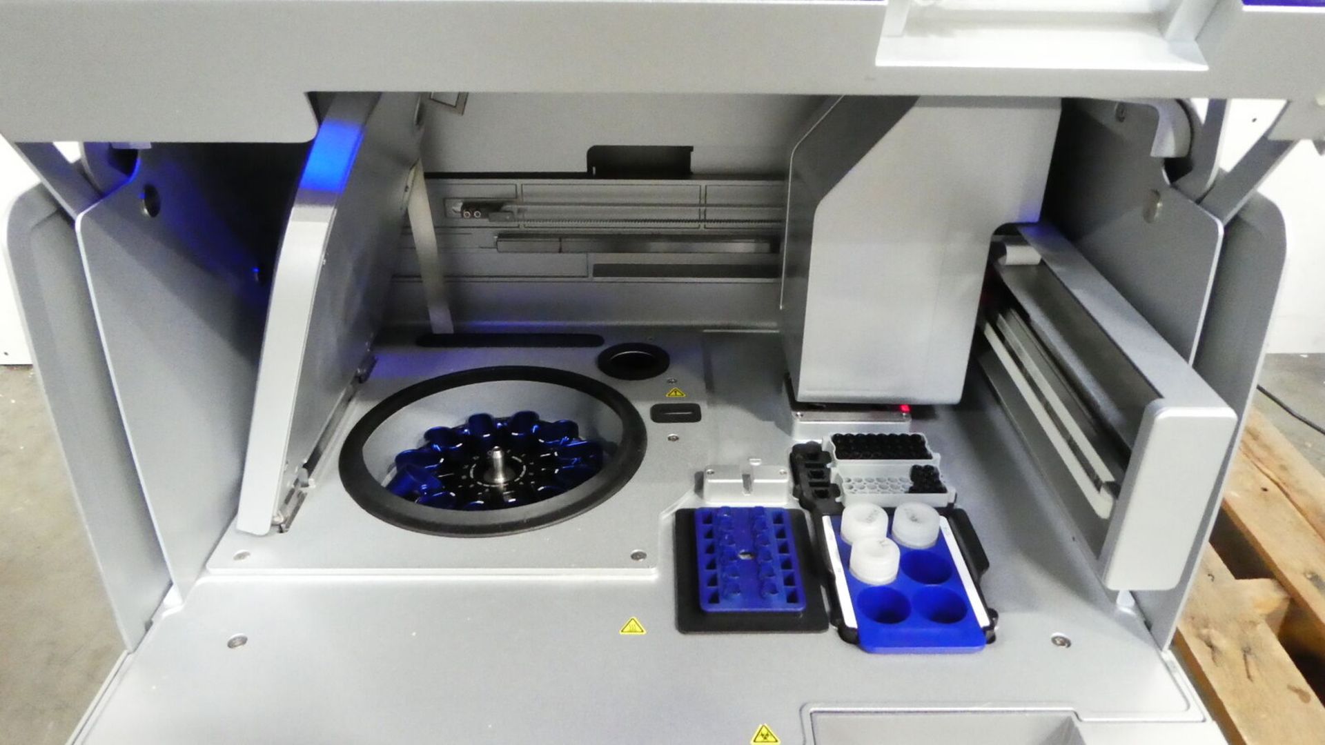 Qiagen QIAcube Automated DNA RNA Isolation Purification System - Image 6 of 12