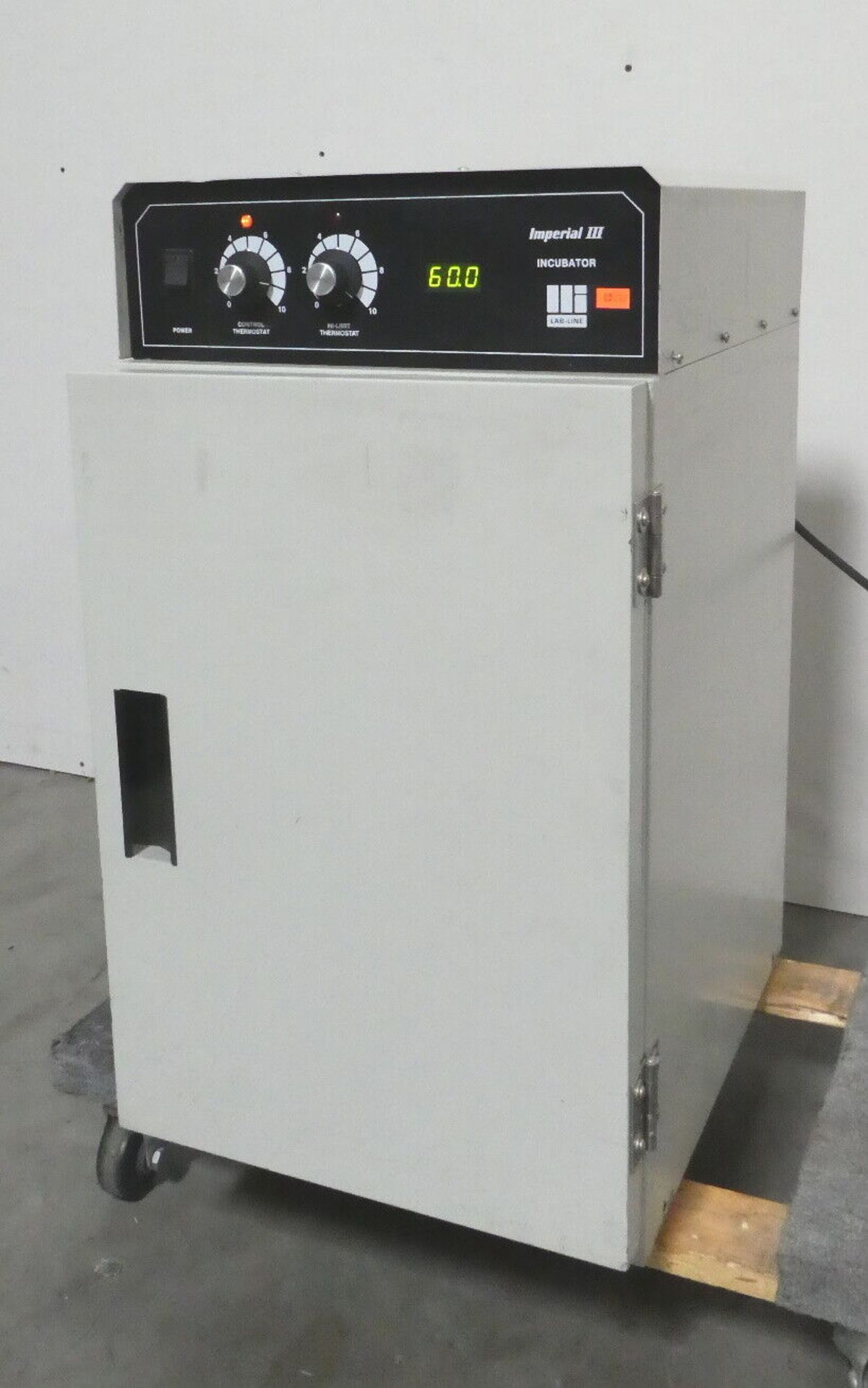 Lab-Line Imperial III Model 302 Laboratory Incubator