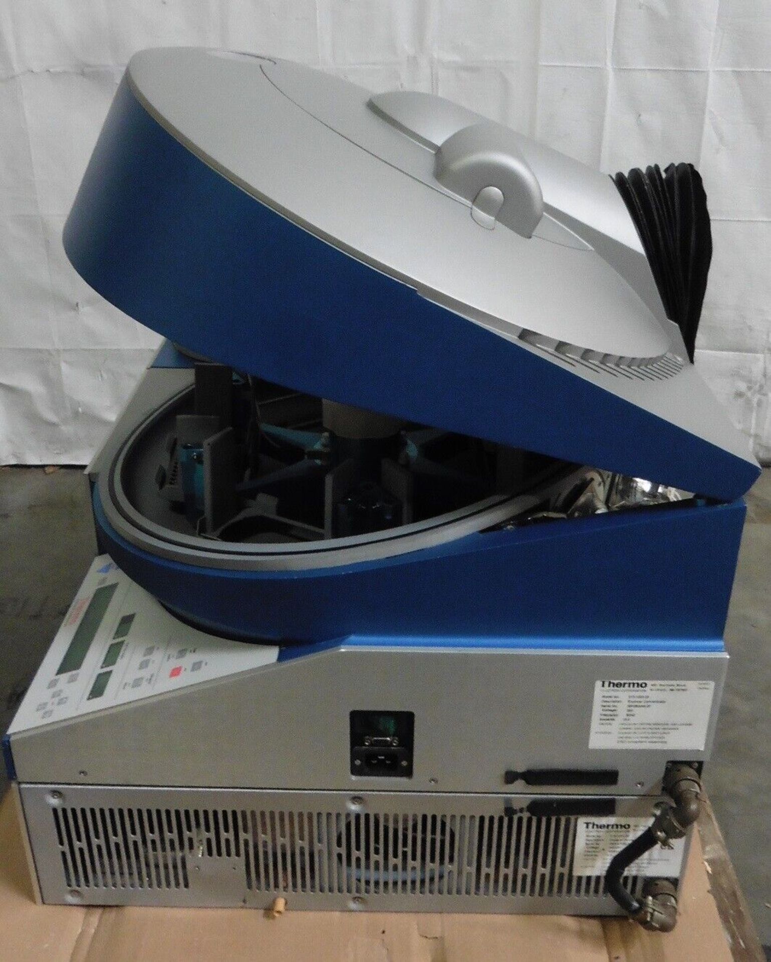Thermo Savant Explorer SpeedVac System Concentrator + Cold Trap - Image 7 of 12