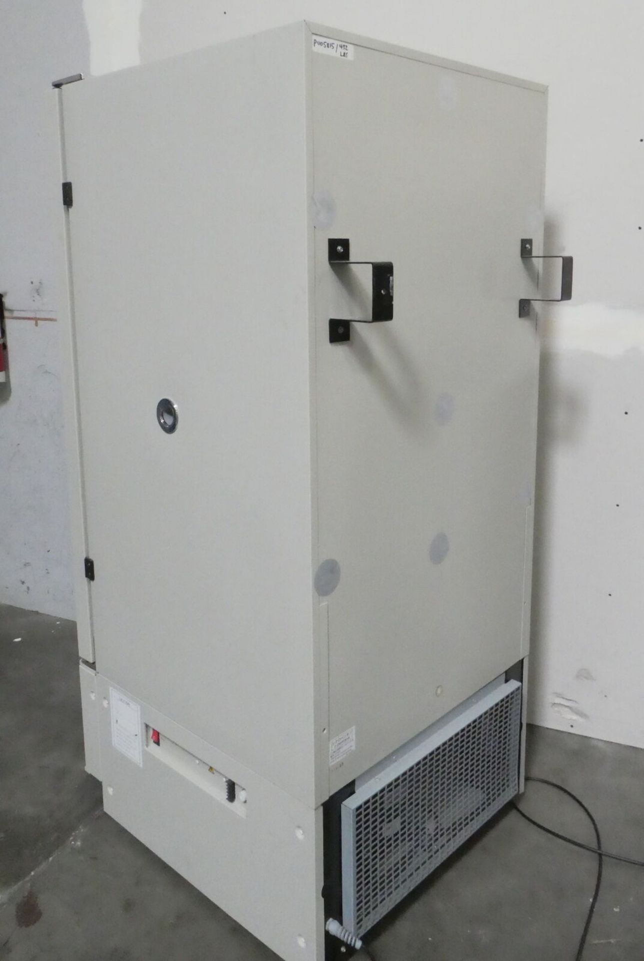 Sanyo MIR-554 Cooled Incubator 220V - Image 2 of 11