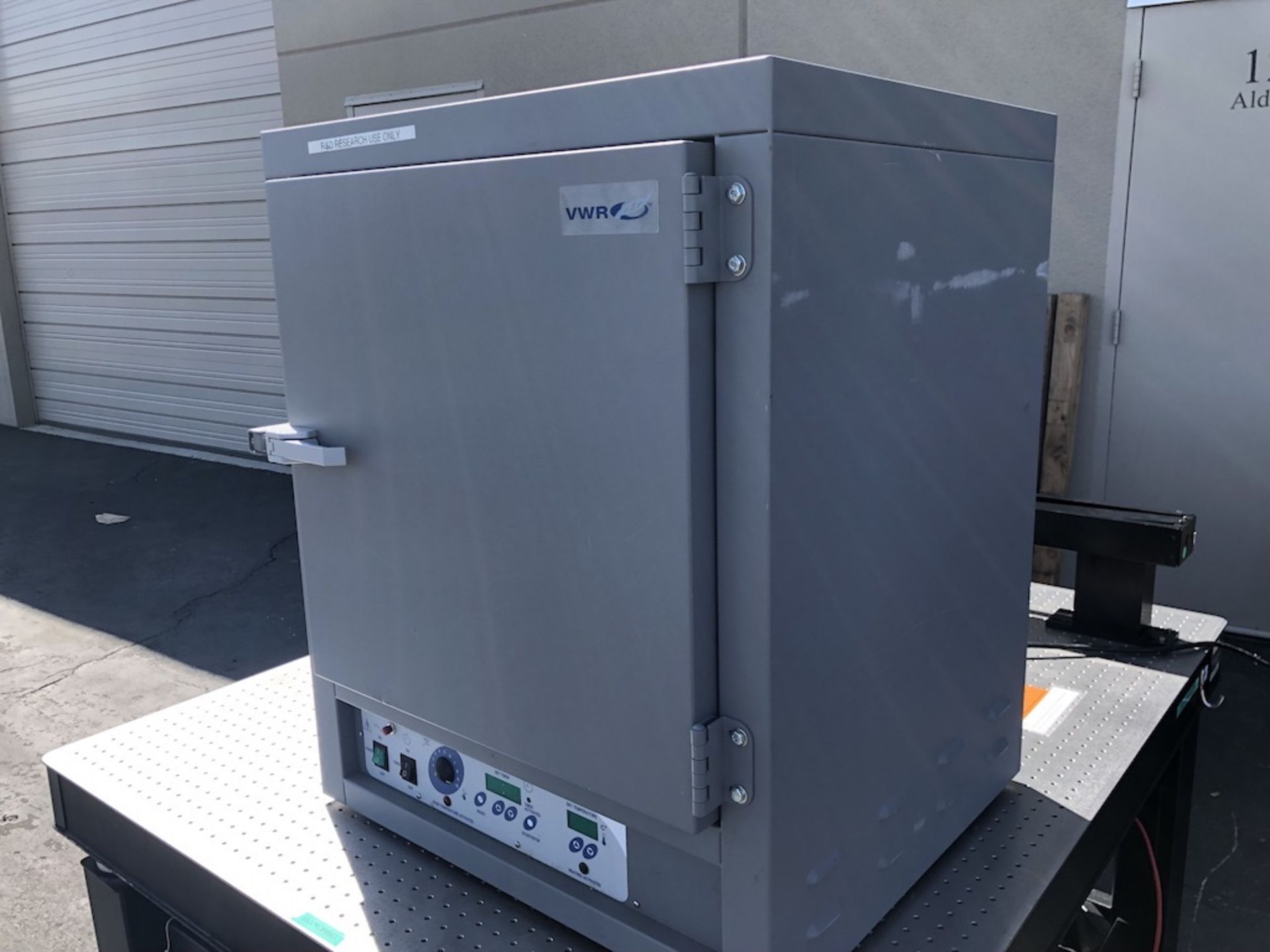 VWR 1350FMS FORCED AIR OVEN 13A, 115V, 50/60Hz Ê 1218 ALDERWOOD AVE. SUNNYVALE, CA. 94089 - Image 6 of 11