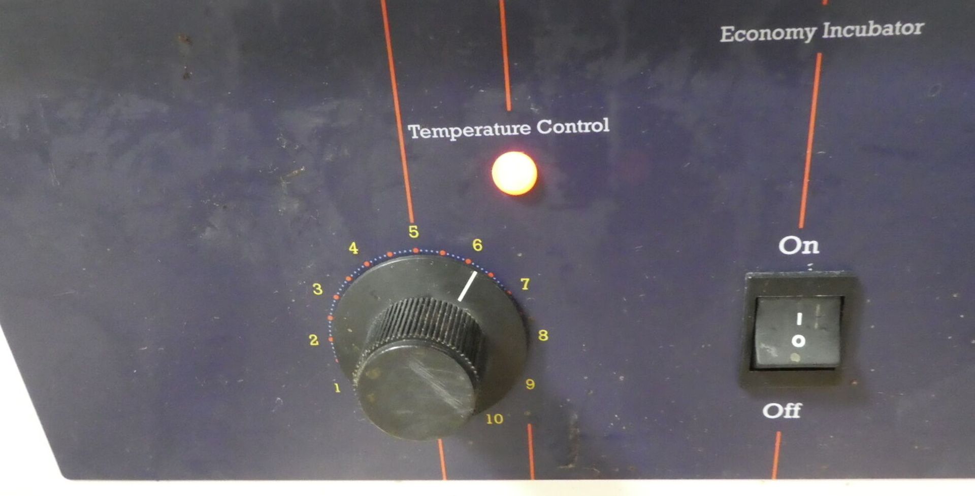 Thermo Scientific 3520 Benchtop Incubator - Image 2 of 8