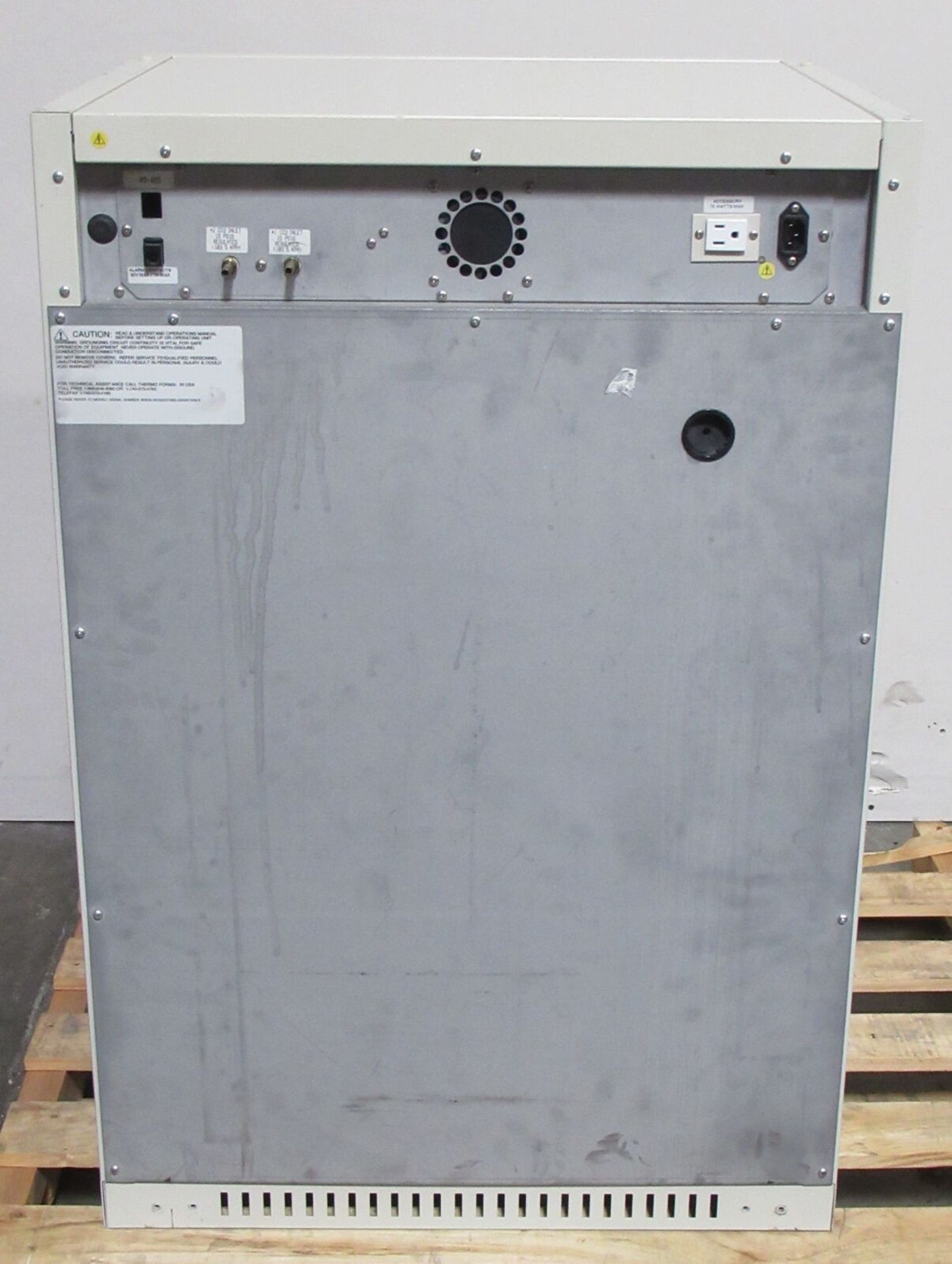 Thermo Forma 370 Steri-Cycle CO2 Incubator 187L Capacity - Image 9 of 10