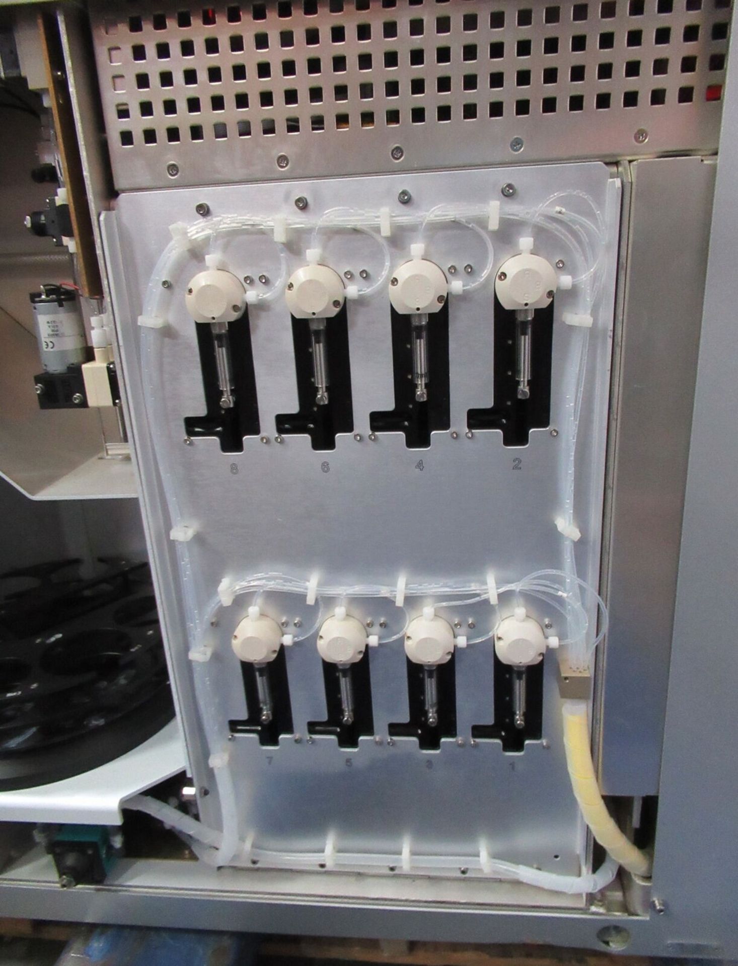 Qiagen BioRobot 8000 Universal System Liquid Handling Workstation - Image 9 of 12