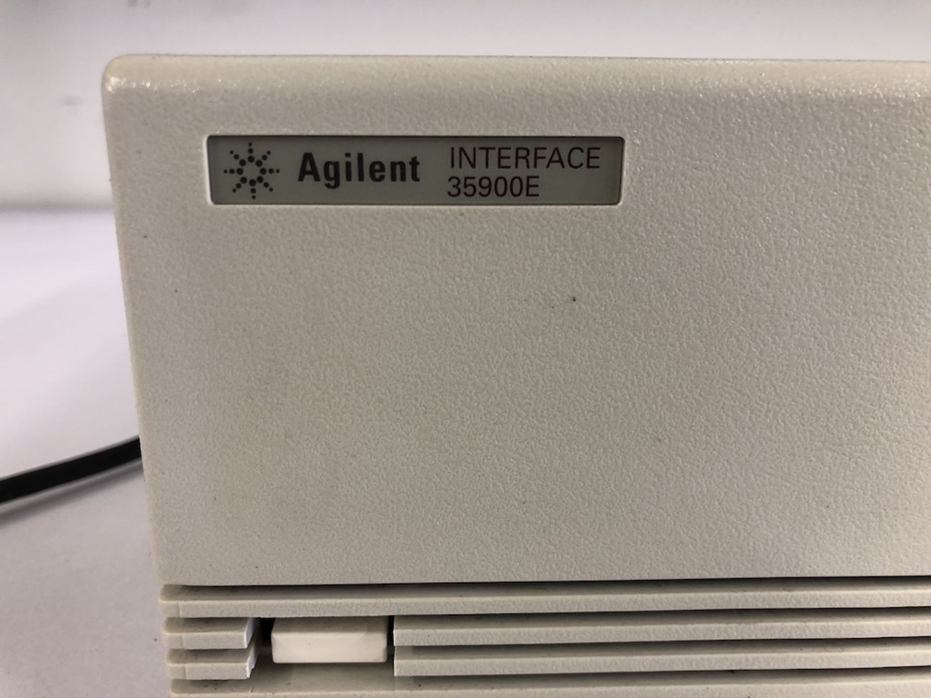 AGILENT INTERFACE 35900E MULTICHANNEL INTERFACE MODULE Ê 1218 ALDERWOOD AVE. SUNNYVALE, CA. 94089 - Image 2 of 9