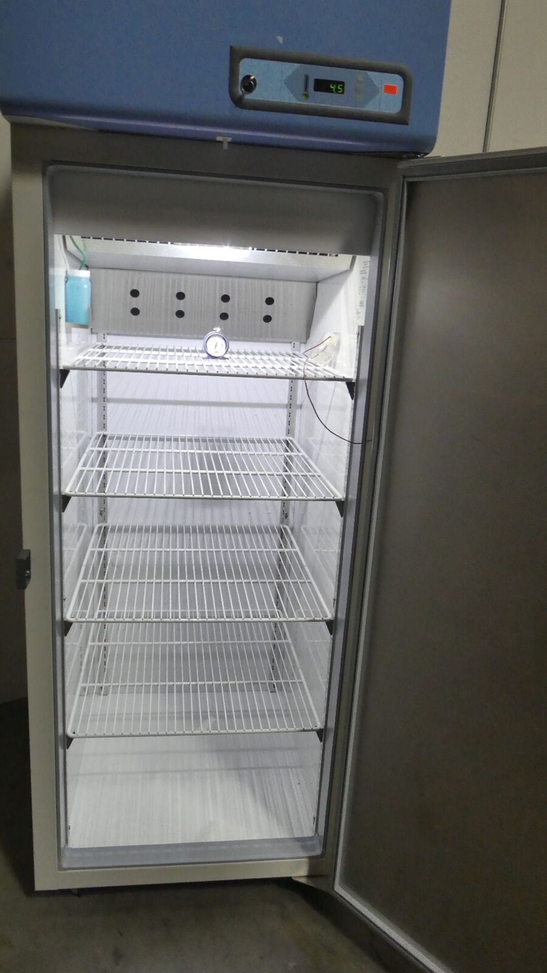 Thermo Revco REL2304A Lab Refrigerator. Thermometer not included. - Image 5 of 9