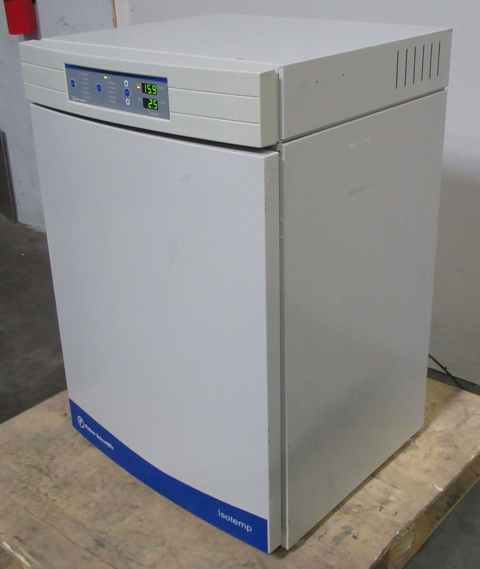 Fisher Scientific Isotemp 3530 Water Jacketed CO2 Incubator - Image 6 of 9