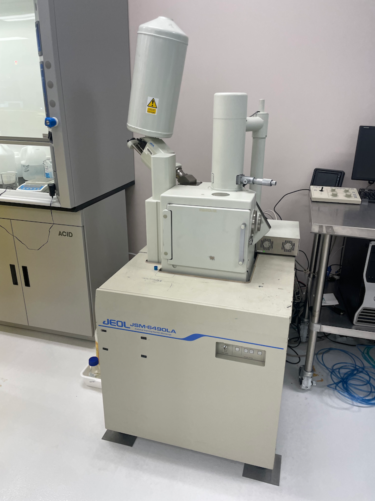 JEOL JSM-6490LA ANALYTICAL SCANNING ELECTRON MICROSCOPE - Image 8 of 14