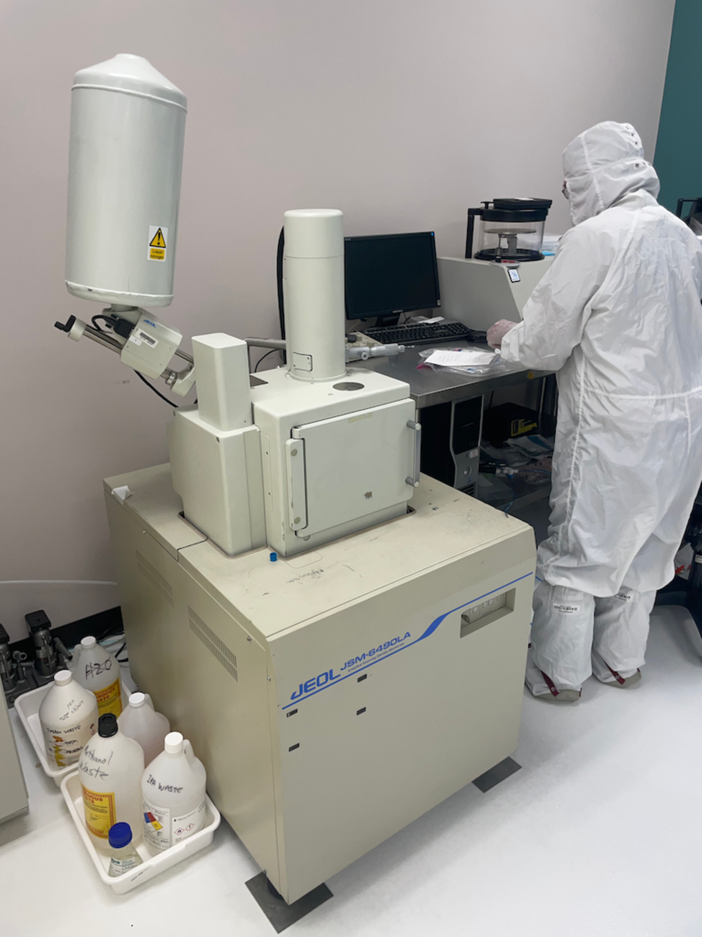 JEOL JSM-6490LA ANALYTICAL SCANNING ELECTRON MICROSCOPE - Image 2 of 14