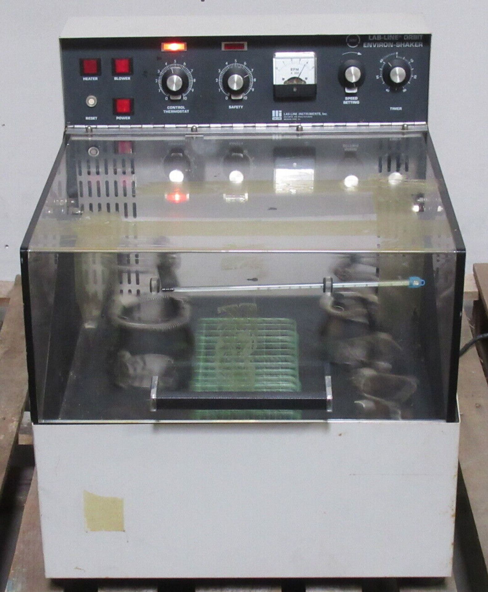 Lab-Line Orbit Environ-Shaker Model 3527 Incubator Shaker